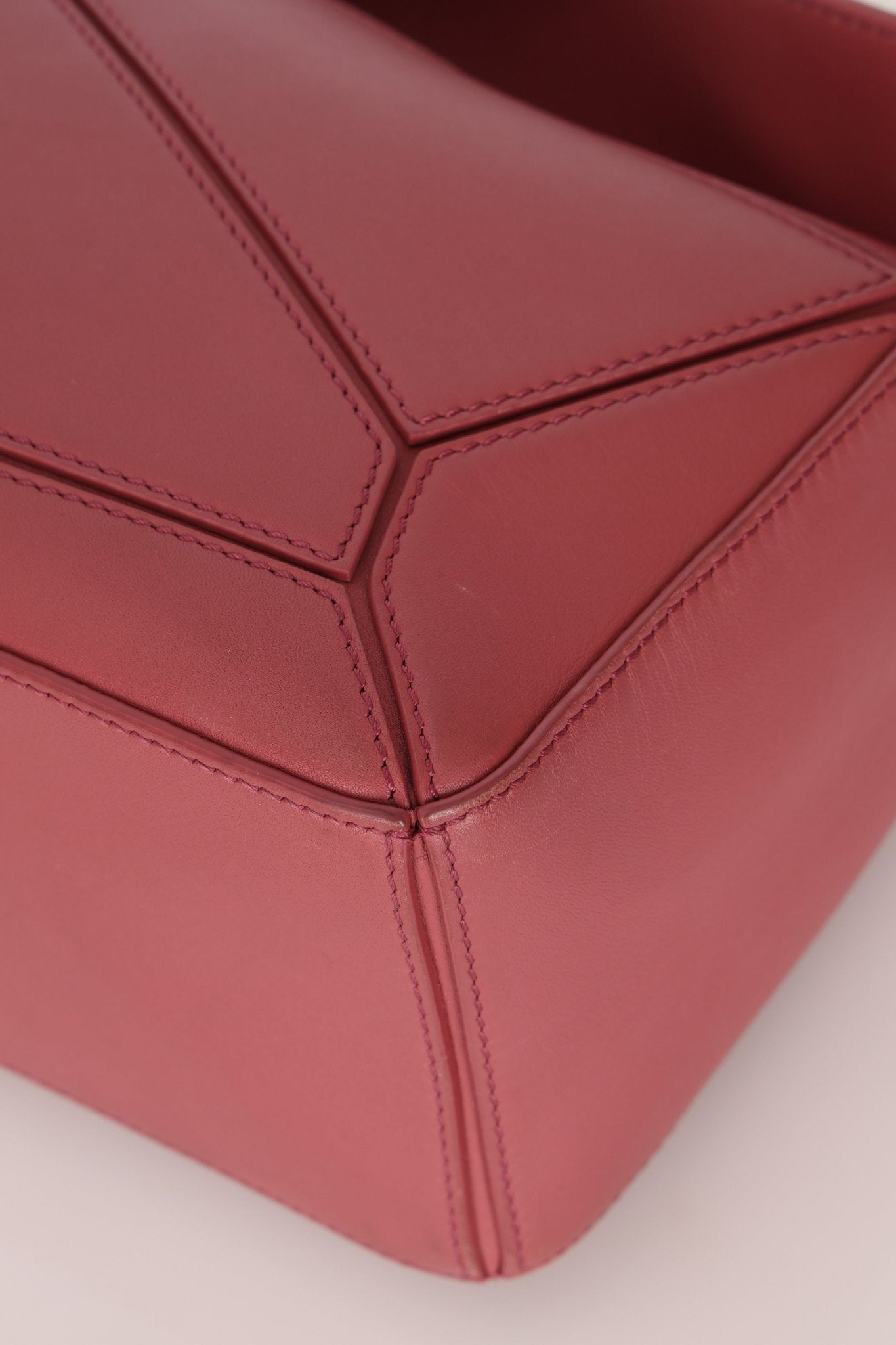 Loewe Ceremic Matte Plumrose Small Puzzle Bag - FashioNica