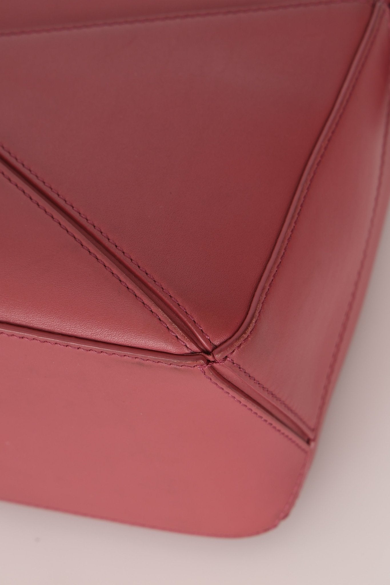 Loewe Ceremic Matte Plumrose Small Puzzle Bag - FashioNica