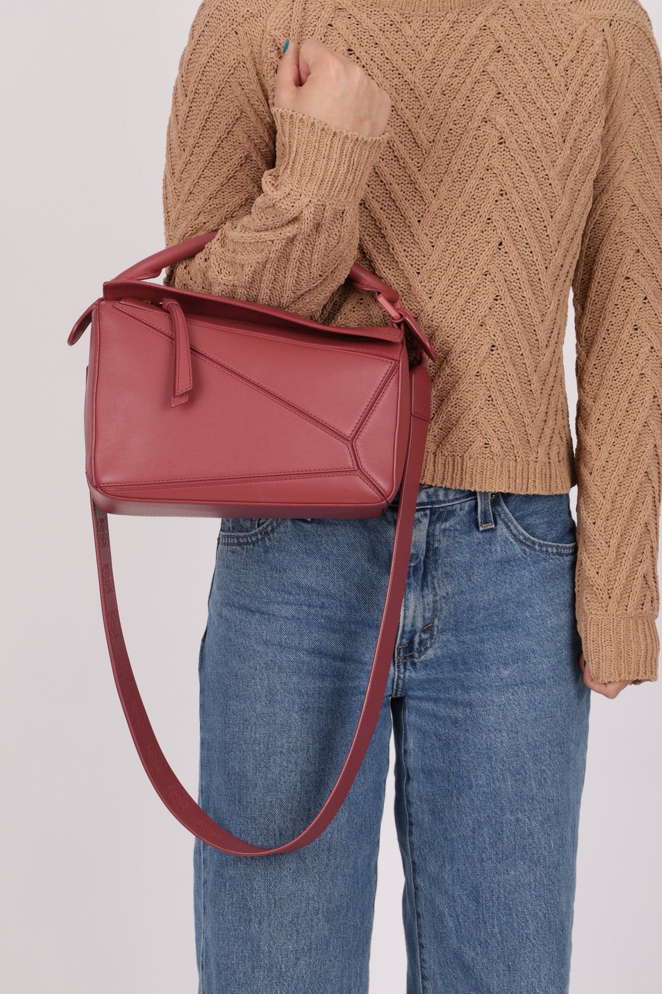 Loewe Ceremic Matte Plumrose Small Puzzle Bag - FashioNica