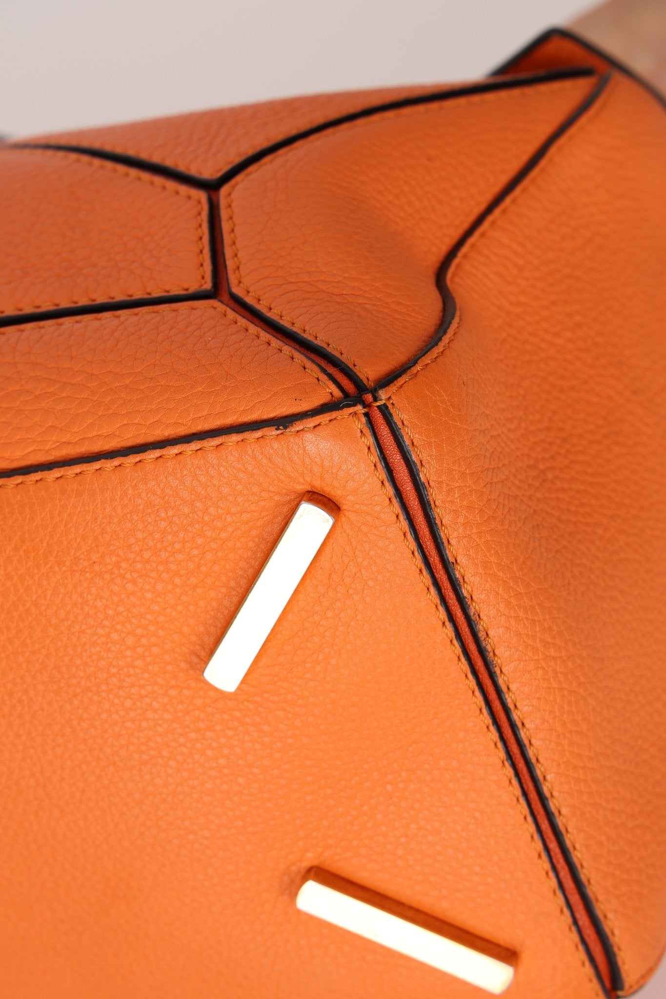 Loewe Clementine Calfksin Medium Puzzle - FashioNica