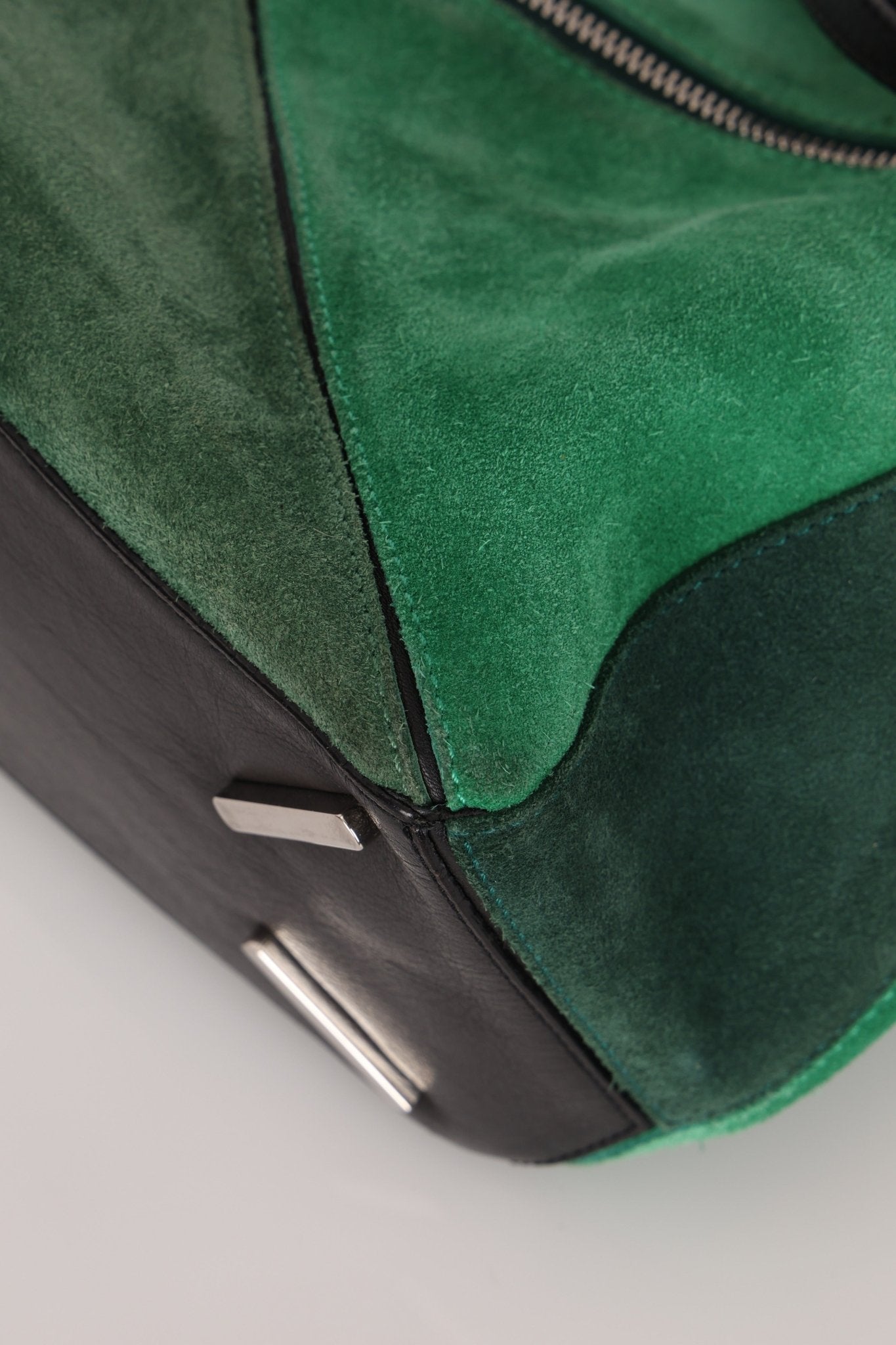 Loewe Emerald Suede Medium Puzzle Bag - FashioNica