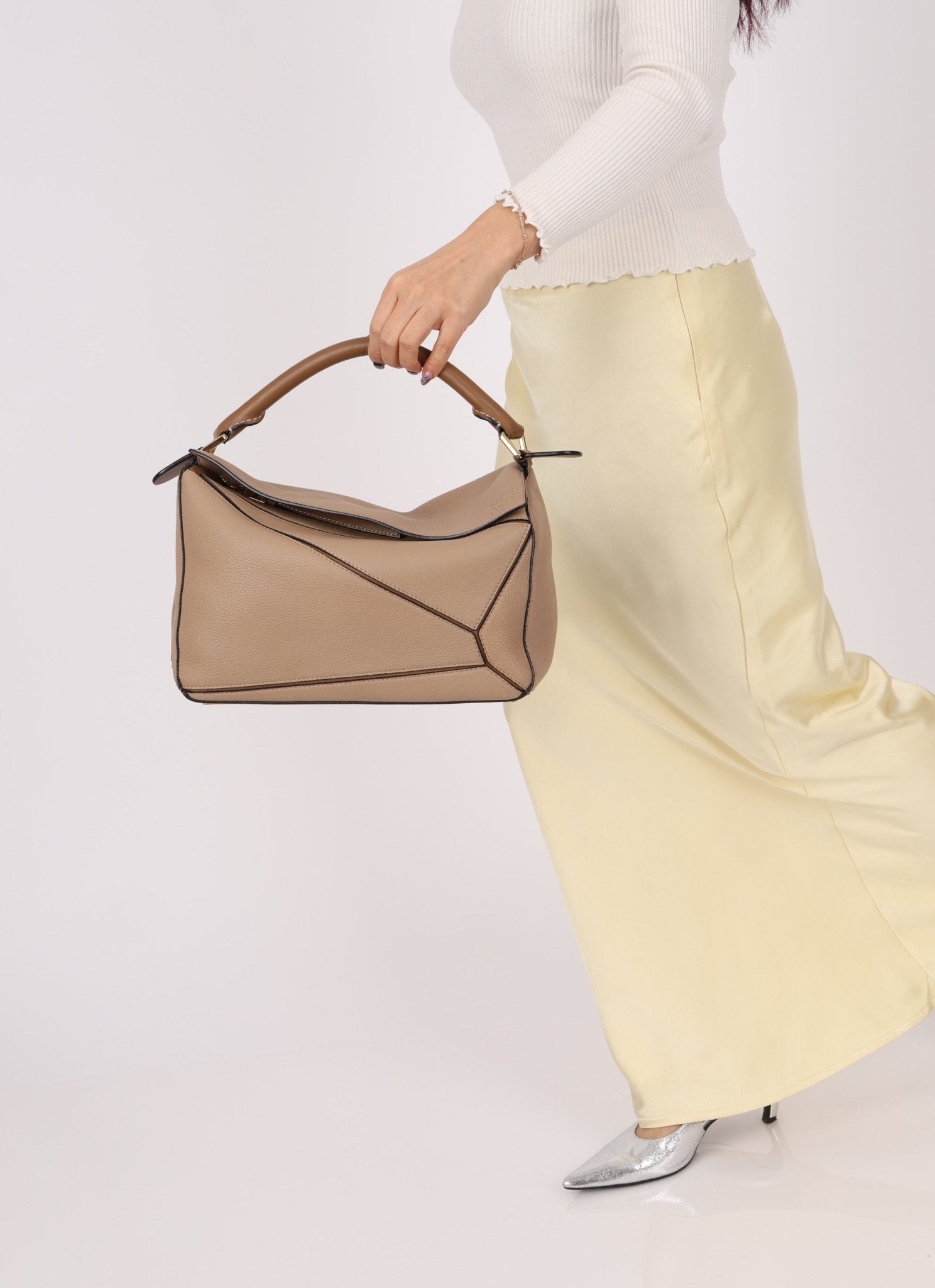 Loewe Leather Medium Taupe Pebbled Bicolor Puzzle - FashioNica
