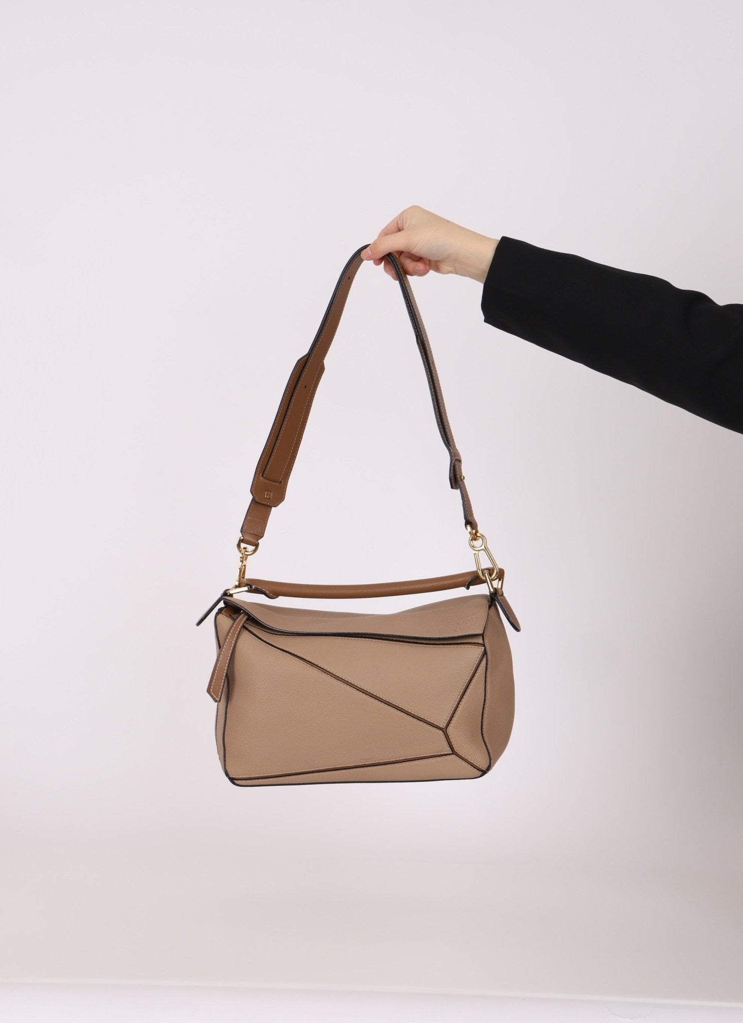 Loewe Leather Medium Taupe Pebbled Bicolor Puzzle - FashioNica