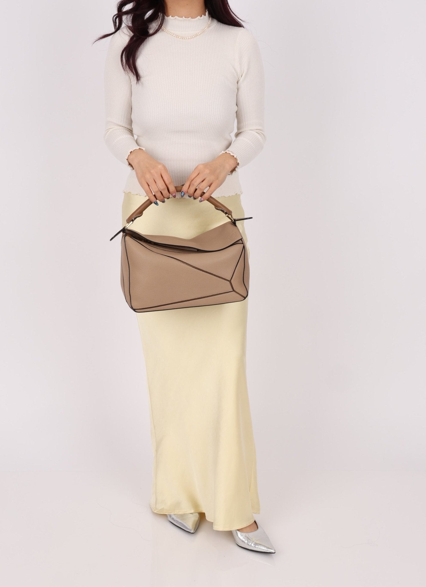 Loewe Leather Medium Taupe Pebbled Bicolor Puzzle - FashioNica