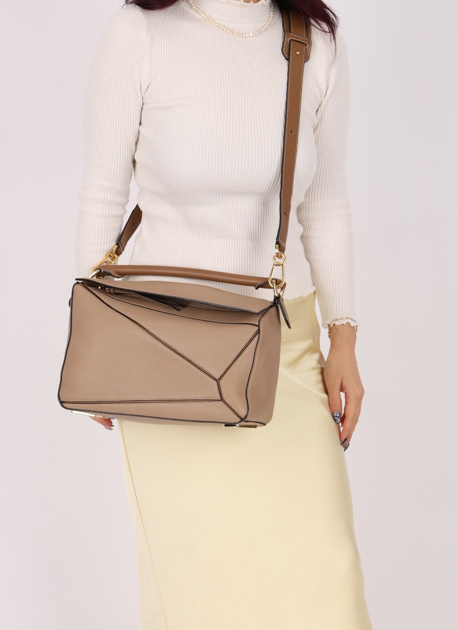 Loewe Leather Medium Taupe Pebbled Bicolor Puzzle - FashioNica
