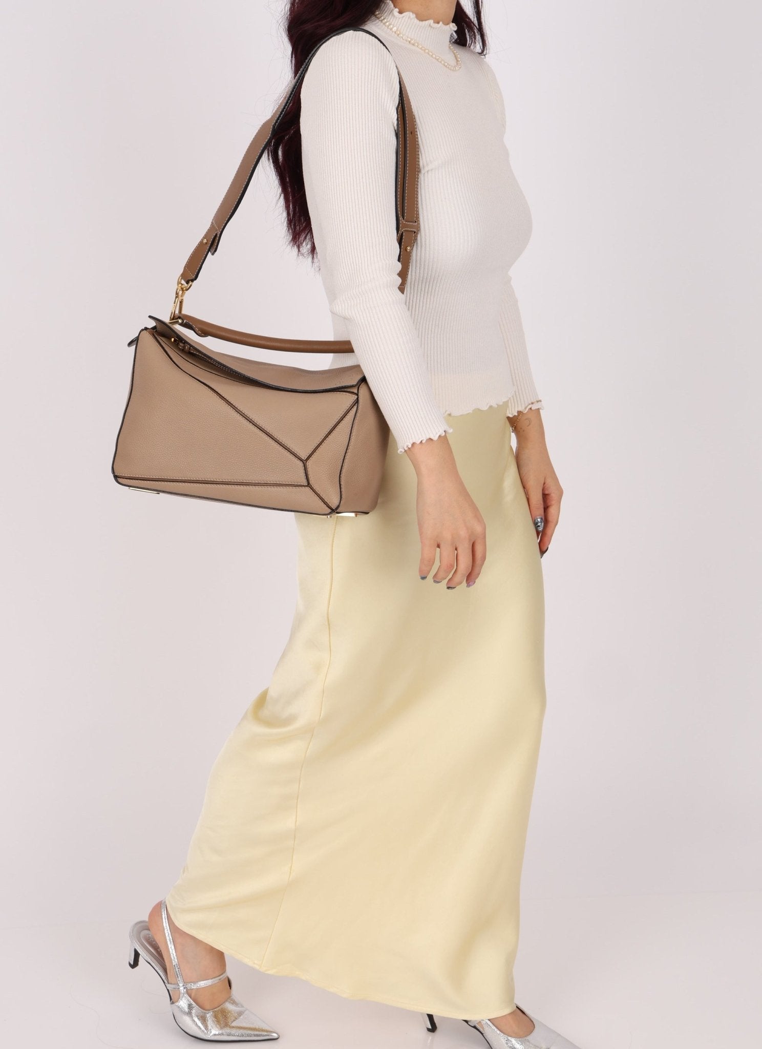 Loewe Leather Medium Taupe Pebbled Bicolor Puzzle - FashioNica