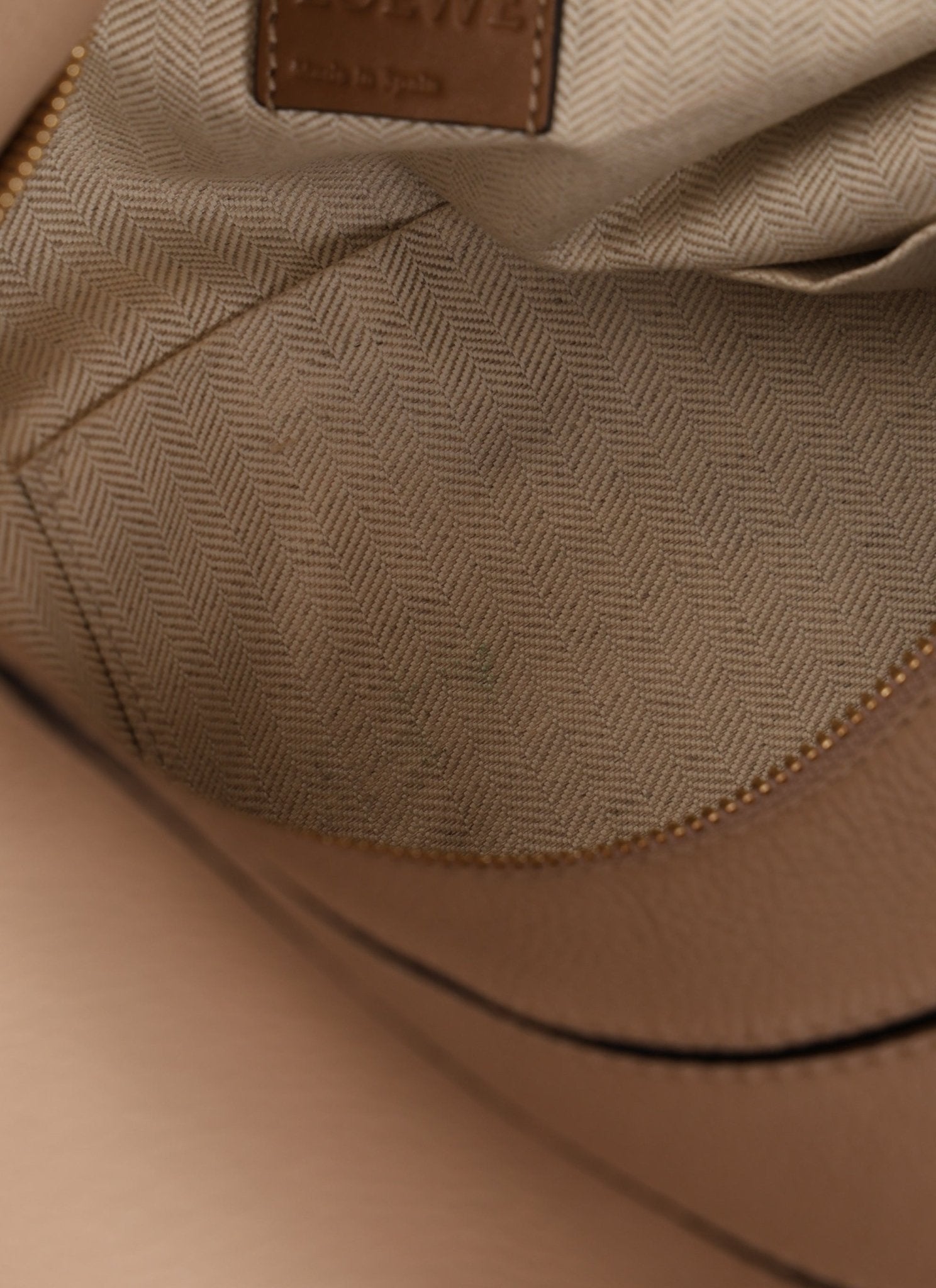 Loewe Leather Medium Taupe Pebbled Bicolor Puzzle - FashioNica