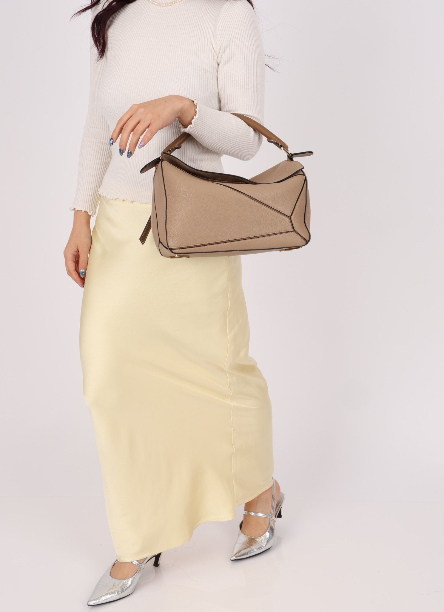 Loewe Leather Medium Taupe Pebbled Bicolor Puzzle - FashioNica