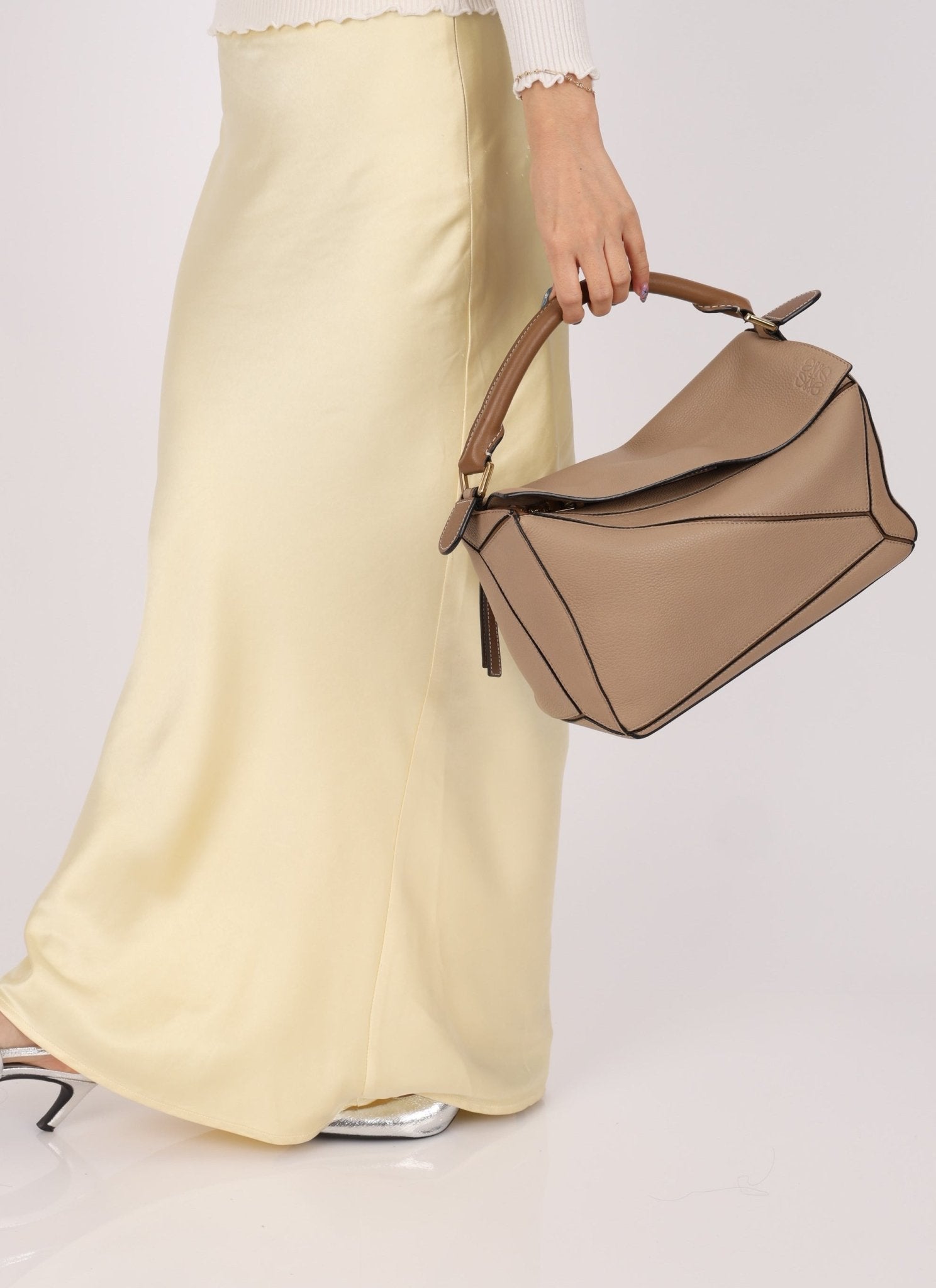 Loewe Leather Medium Taupe Pebbled Bicolor Puzzle - FashioNica