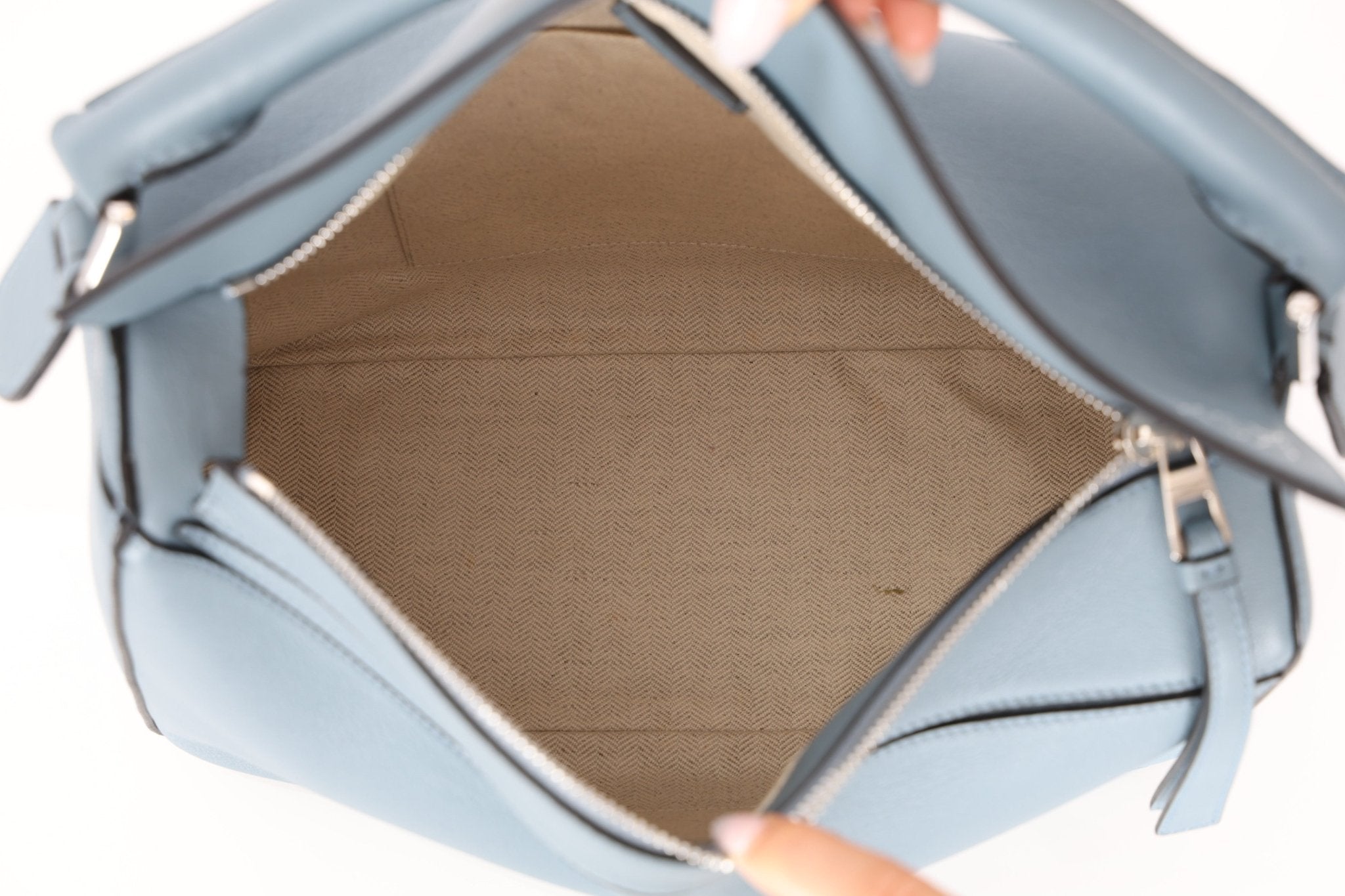 Loewe Periwinkle Blue Medium Puzzle - FashioNica