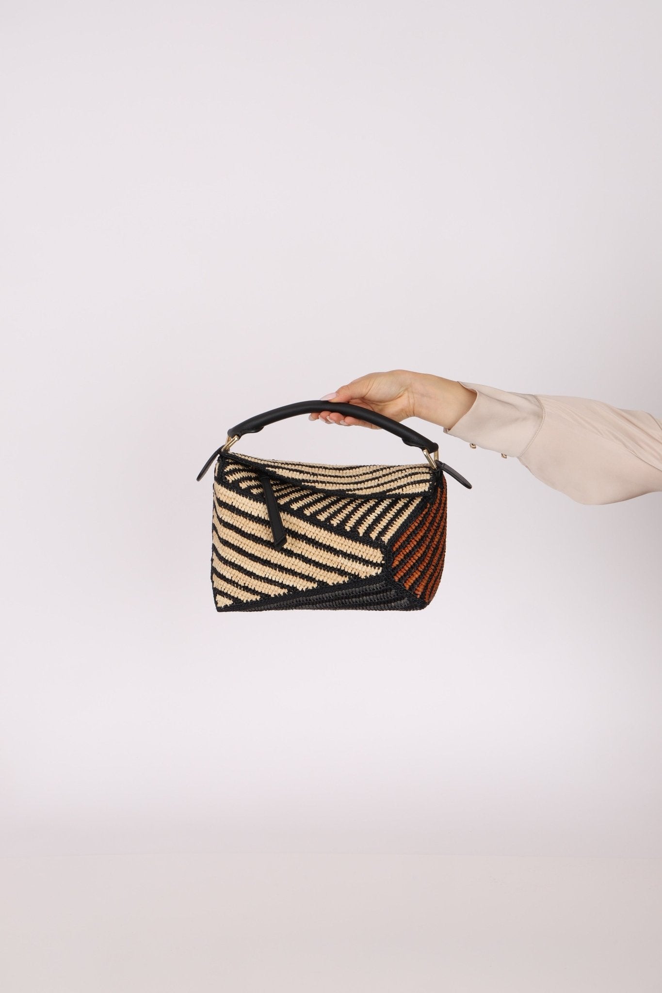 Loewe Raffia Woven and Calfskin Small Puzzle Edge - FashioNica