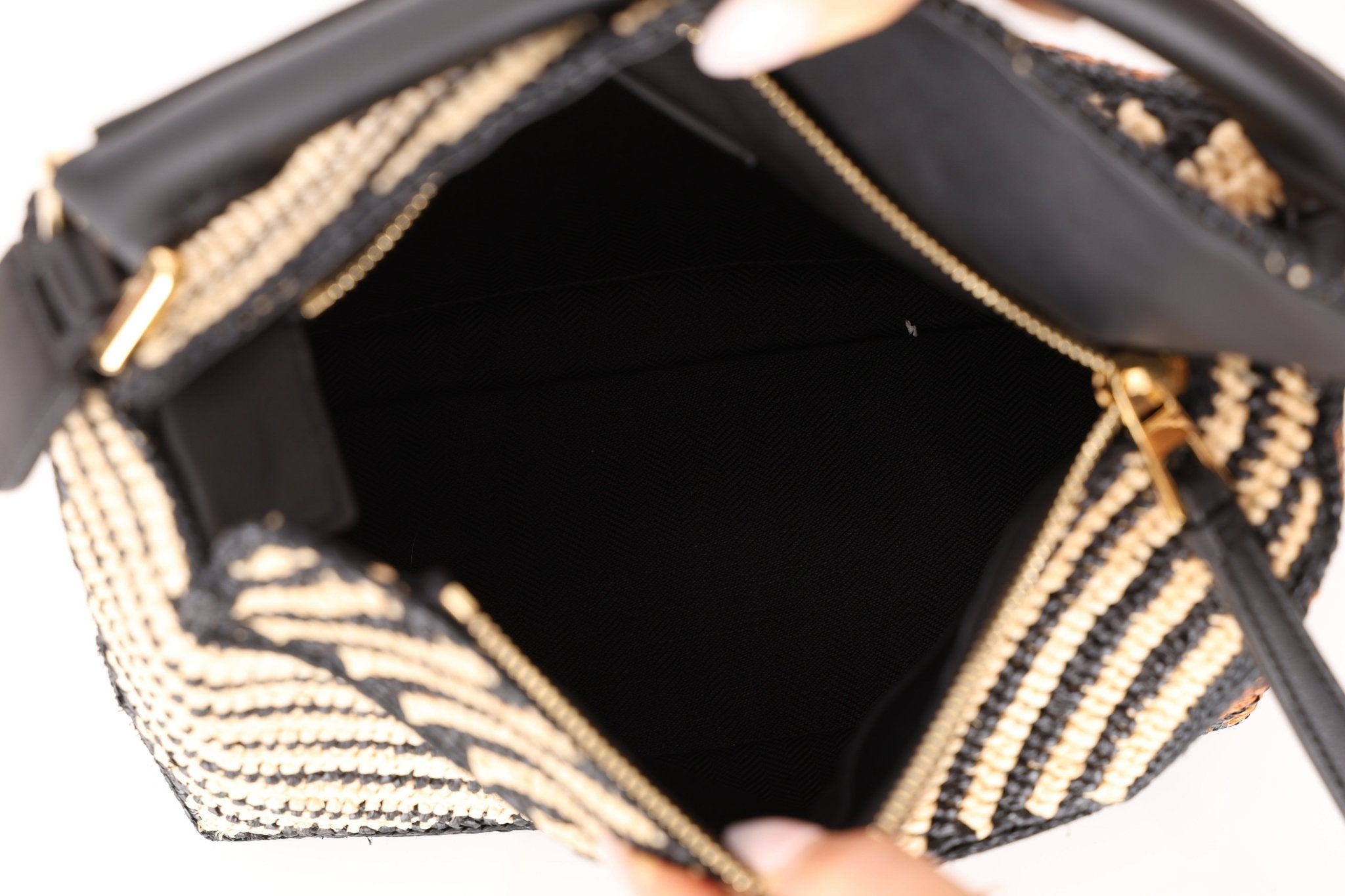 Loewe Raffia Woven and Calfskin Small Puzzle Edge - FashioNica