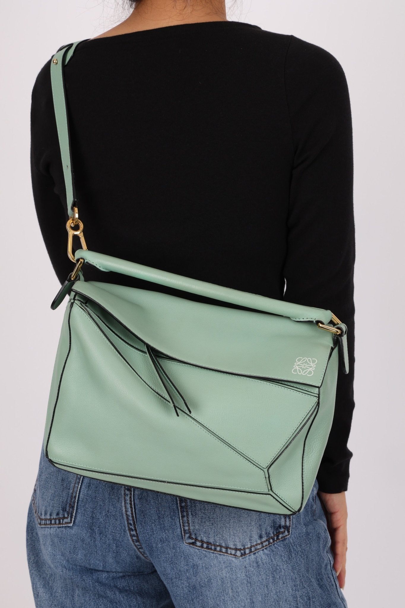 Loewe Sea Water Green Medium Puzzle Bag - FashioNica