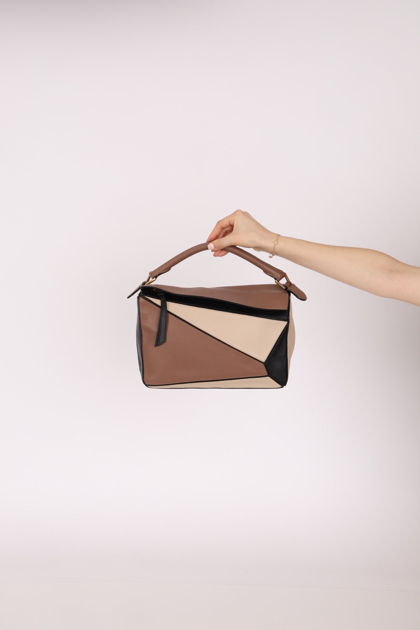 Loewe Tricolor Medium Puzzle - FashioNica