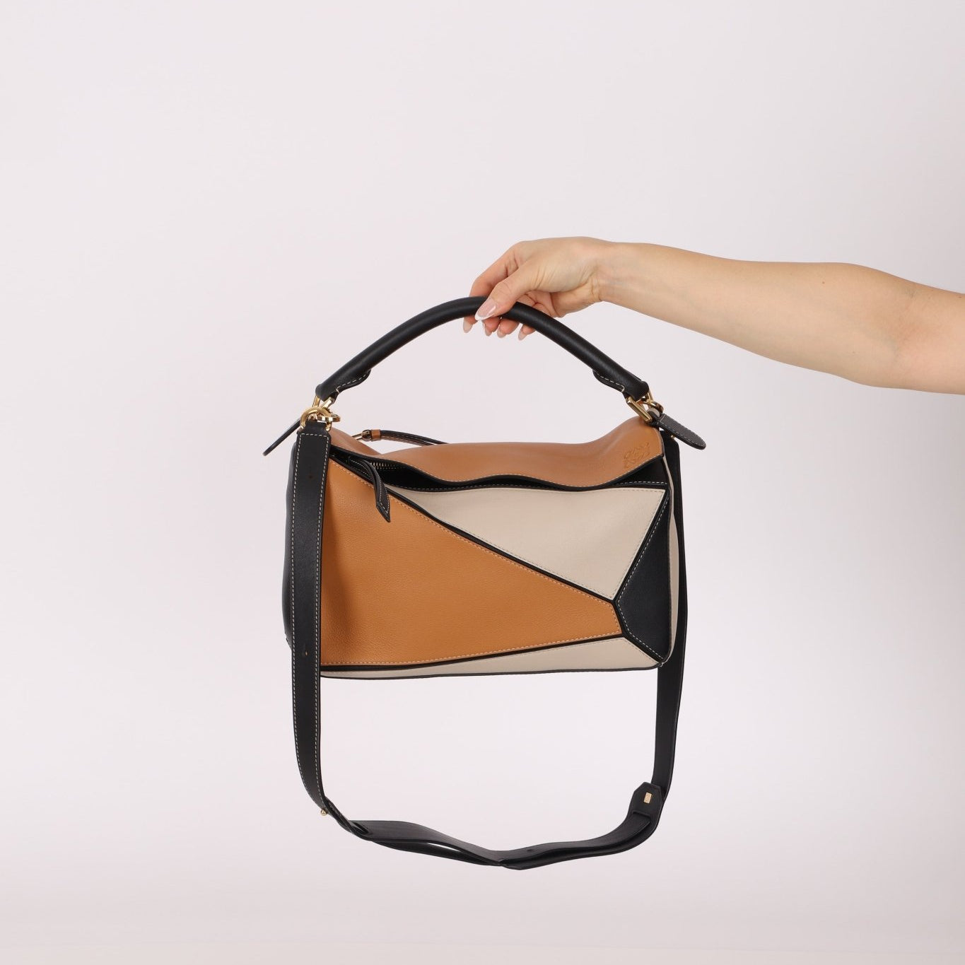 Loewe Tricolor Medium Puzzle - FashioNica
