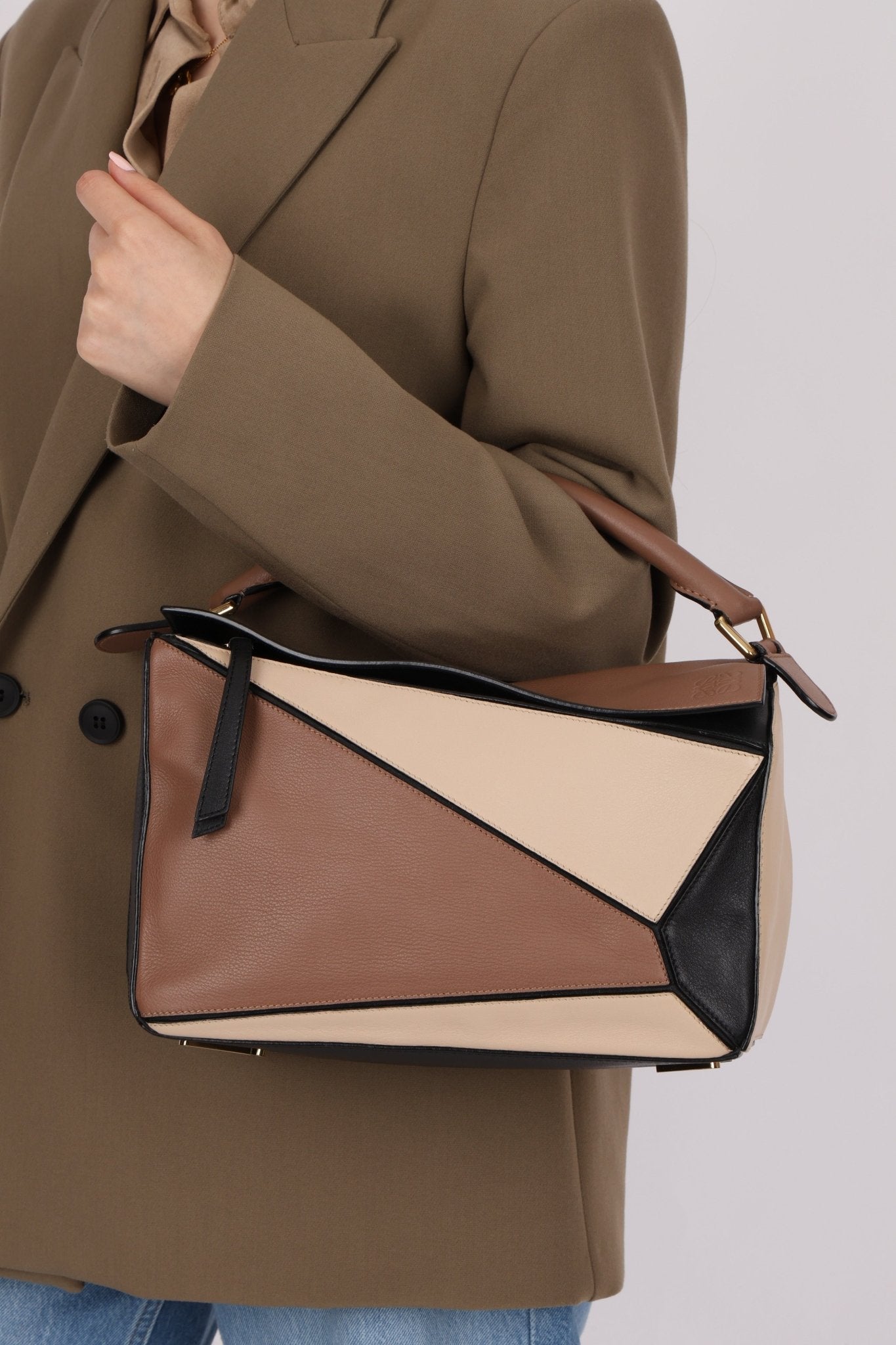 Loewe Tricolor Medium Puzzle - FashioNica