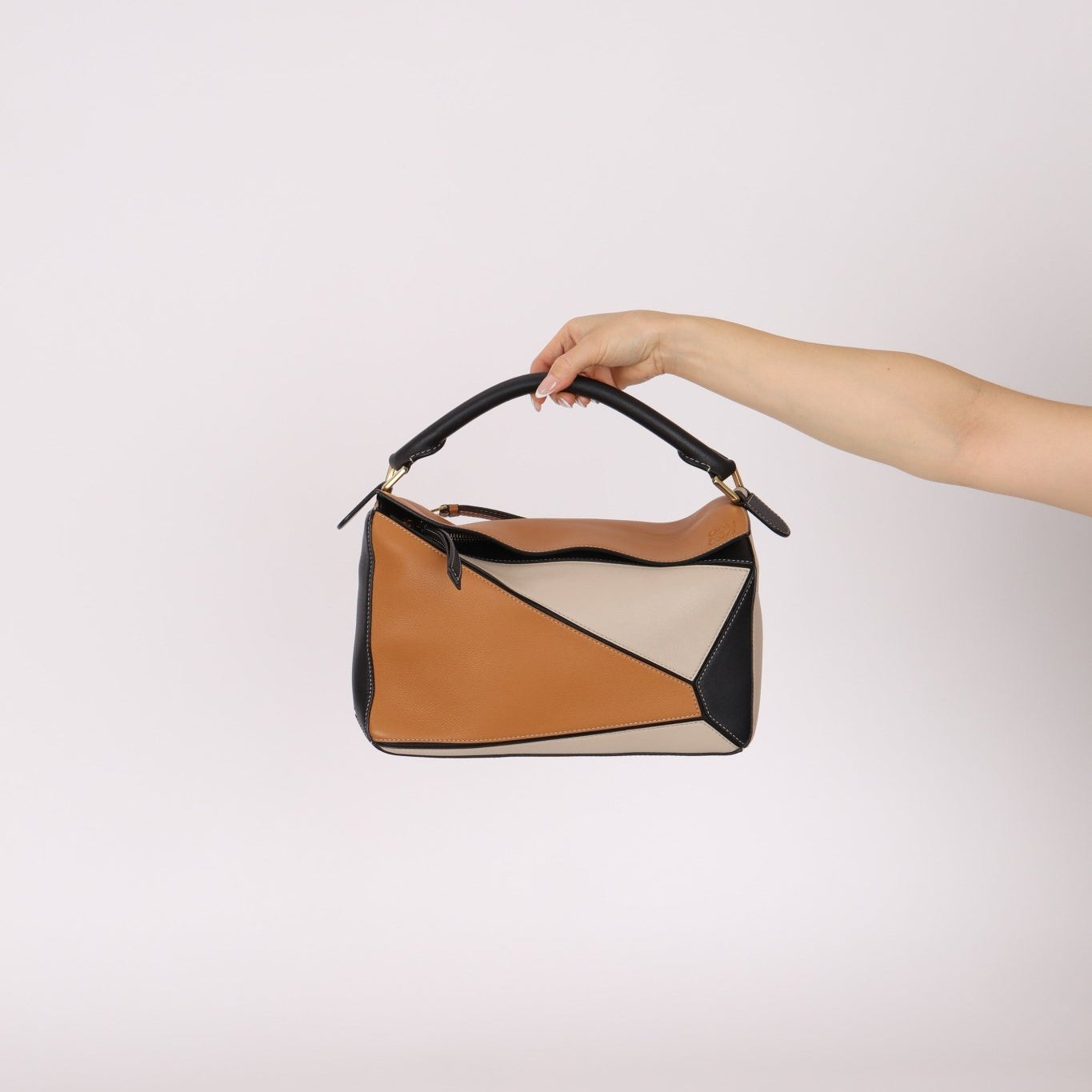 Loewe Tricolor Medium Puzzle - FashioNica
