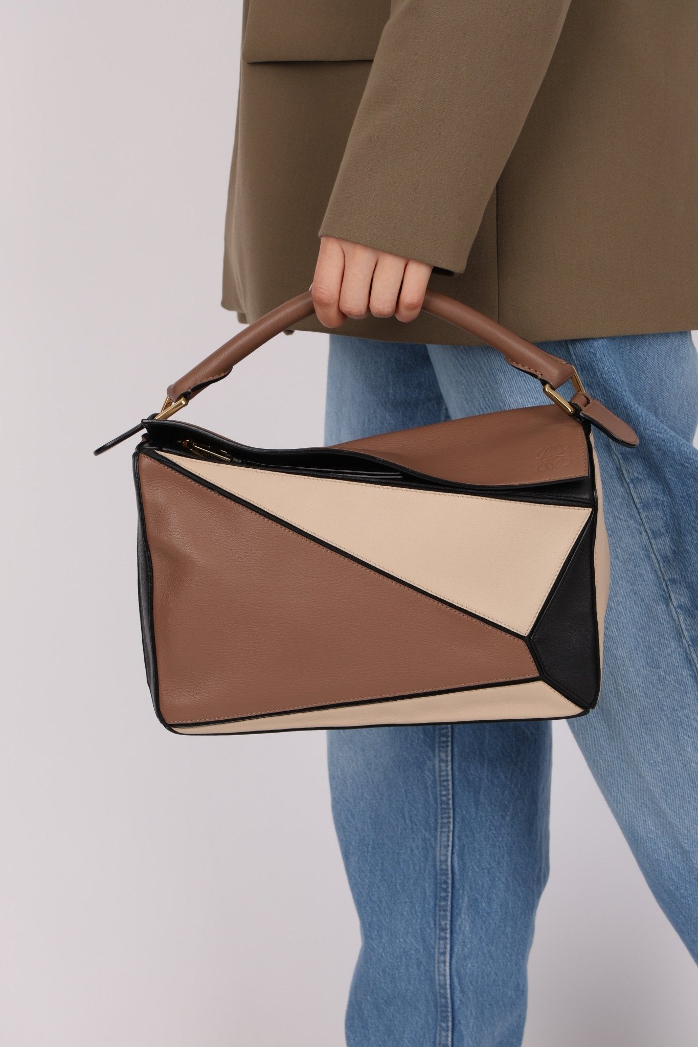 Loewe Tricolor Medium Puzzle - FashioNica