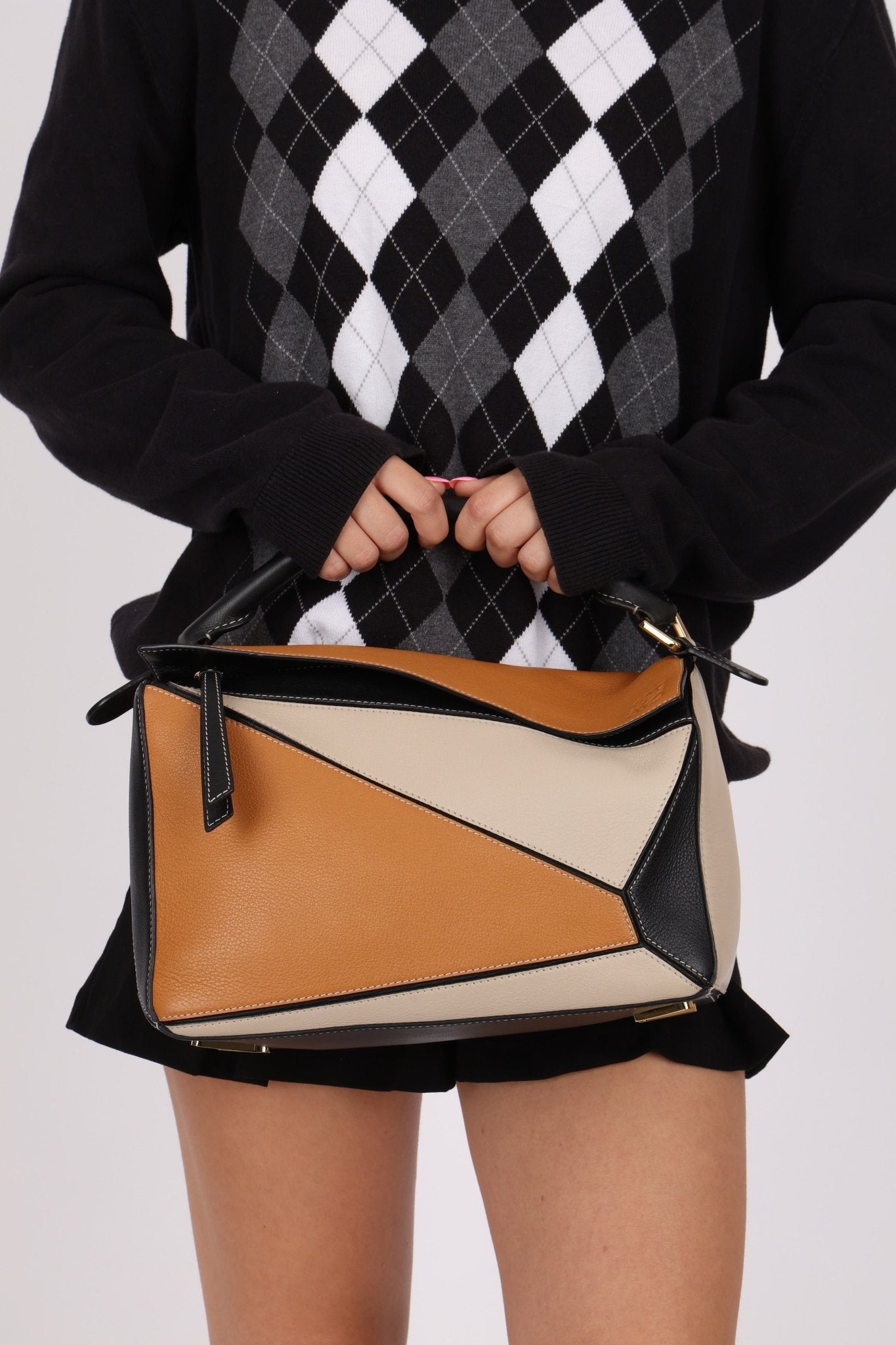 Loewe Tricolor Medium Puzzle - FashioNica