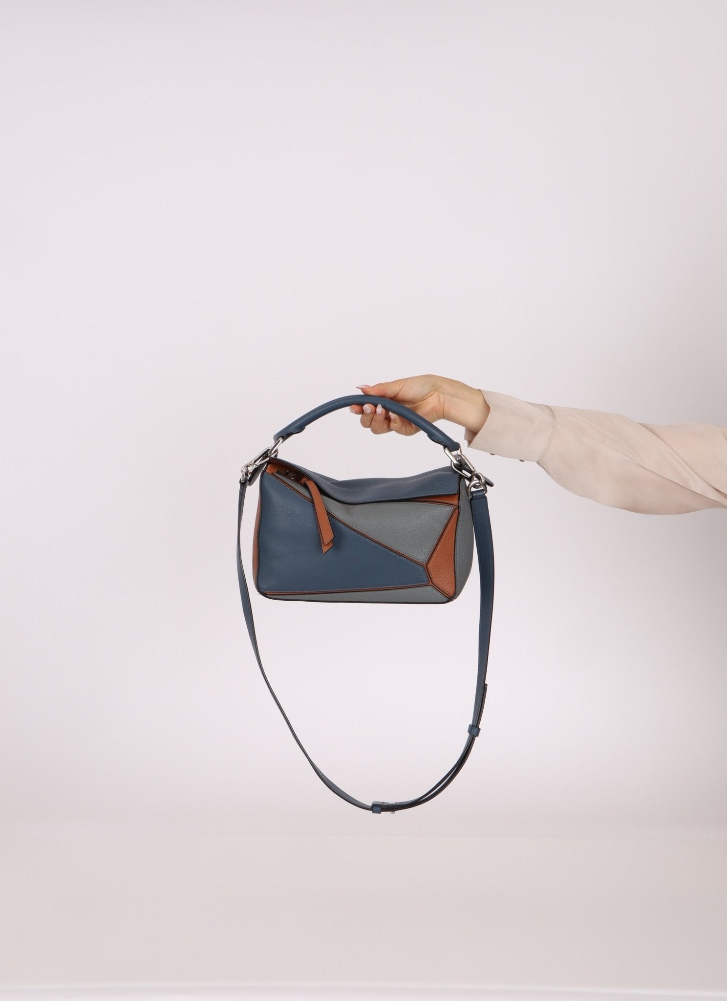 Loewe Tricolor Small Puzzle - FashioNica