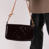 Louis Vuitton 2012 Monogram Amarante Vernis Pochette - FashioNica