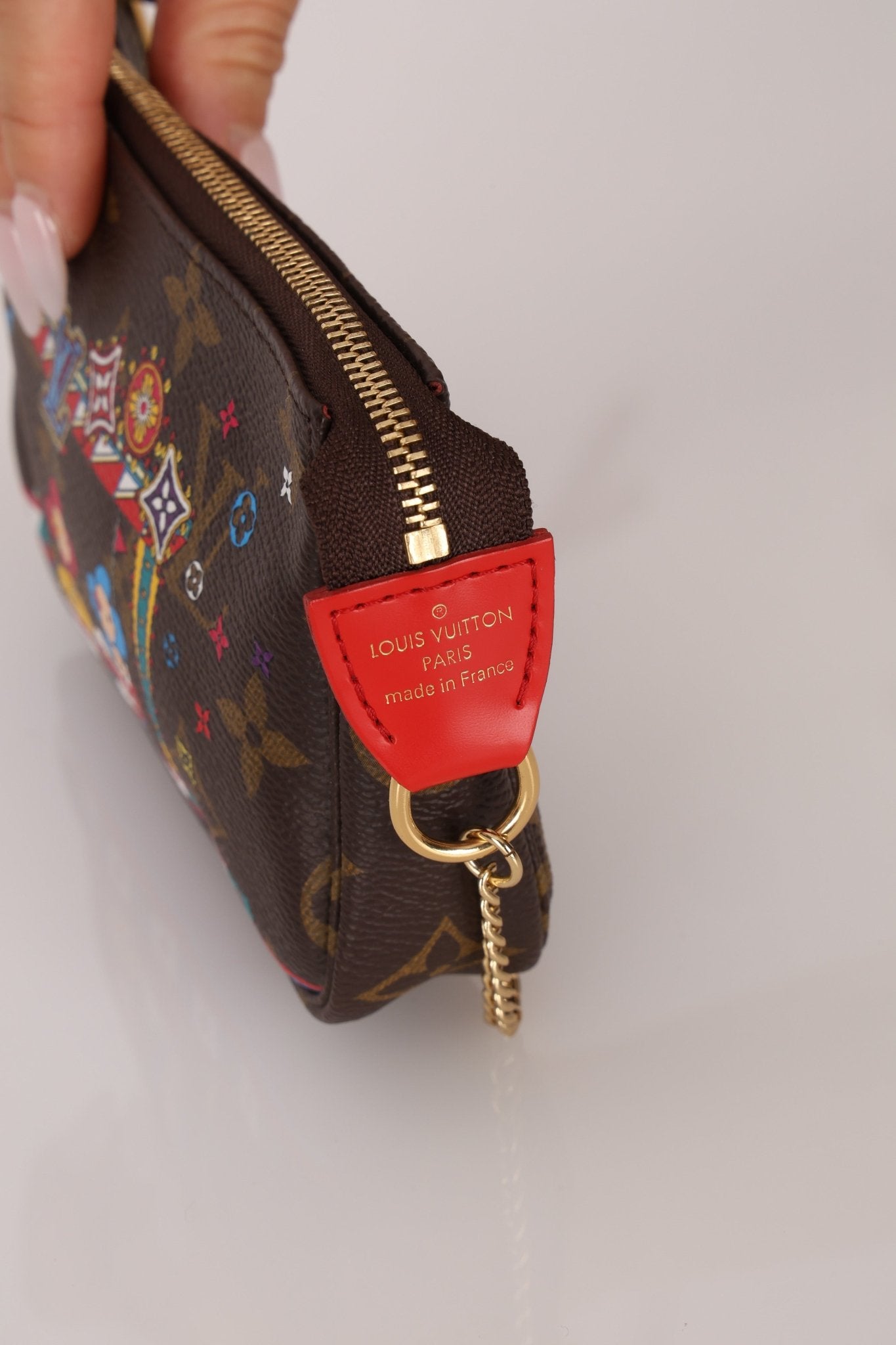 Louis Vuitton 2020 Animation Monogram Vivienne Pochette - FashioNica
