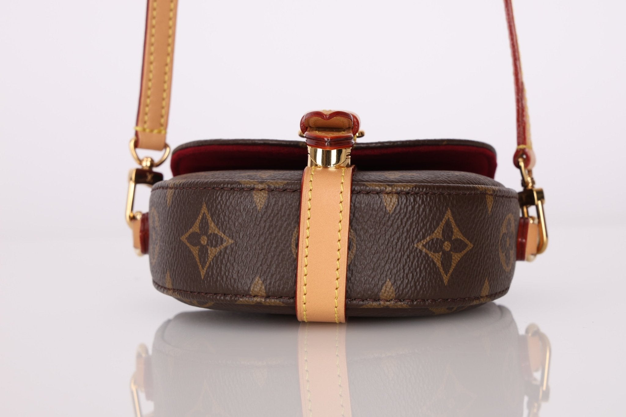Louis Vuitton 2023 Monogram Micro Chantilly - FashioNica