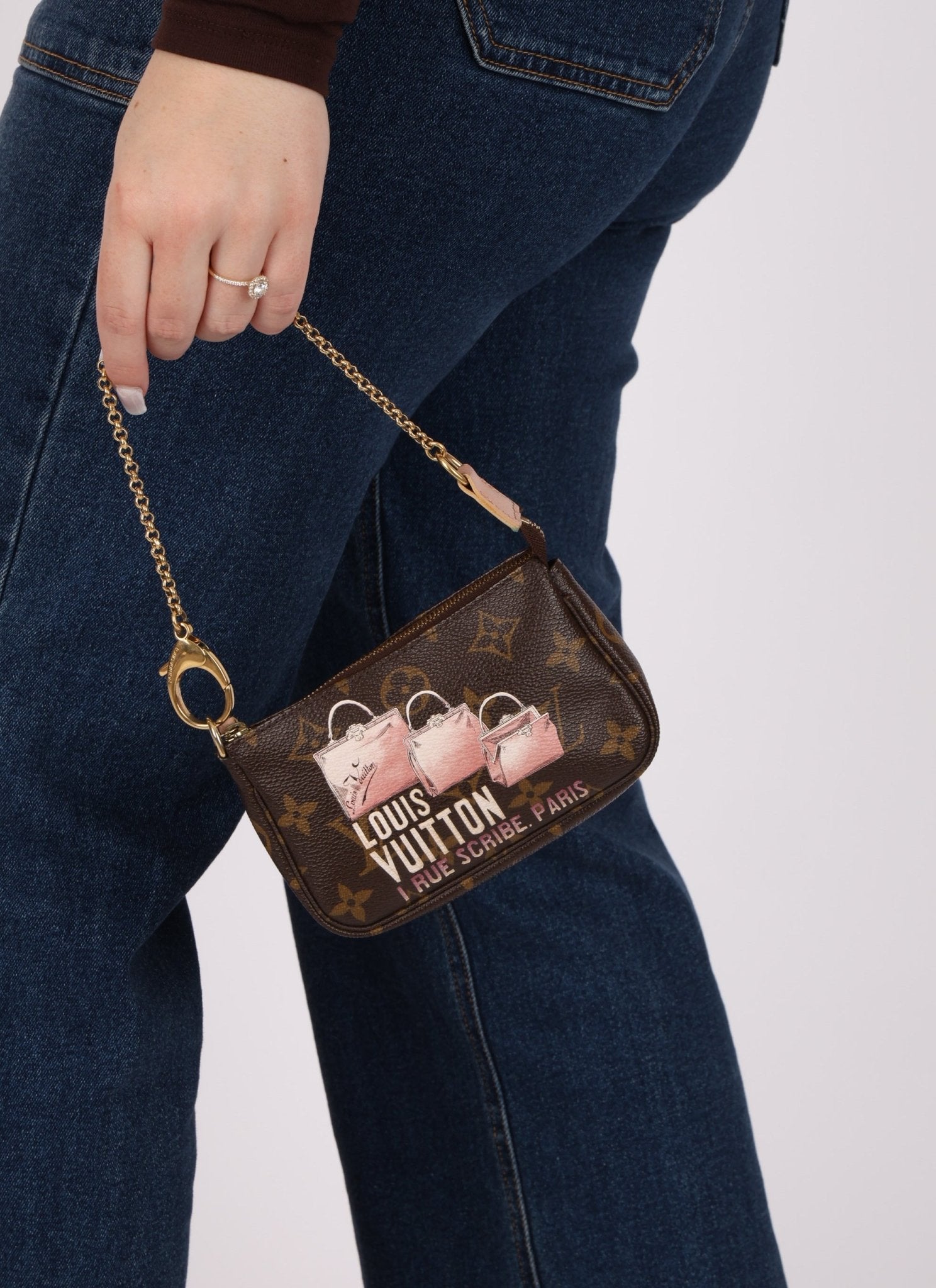 Louis Vuitton Affiche Mini Pochette - FashioNica