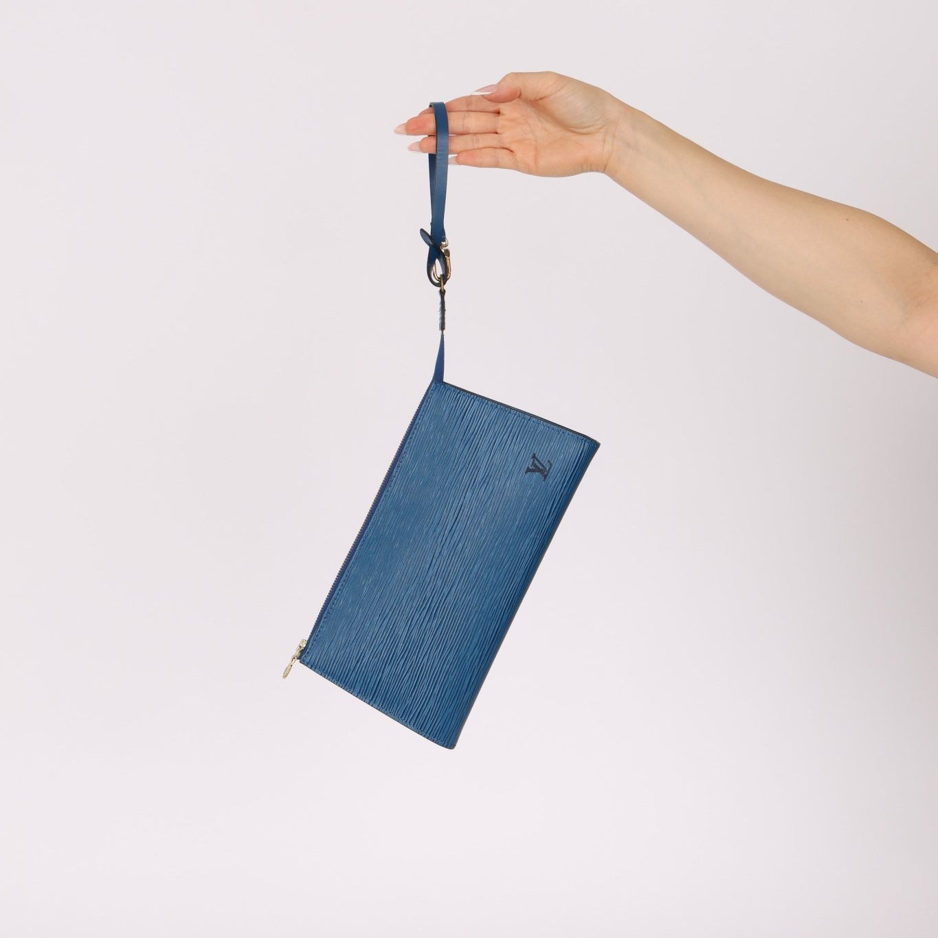 Louis Vuitton Blue Epi Leather Pochette - FashioNica
