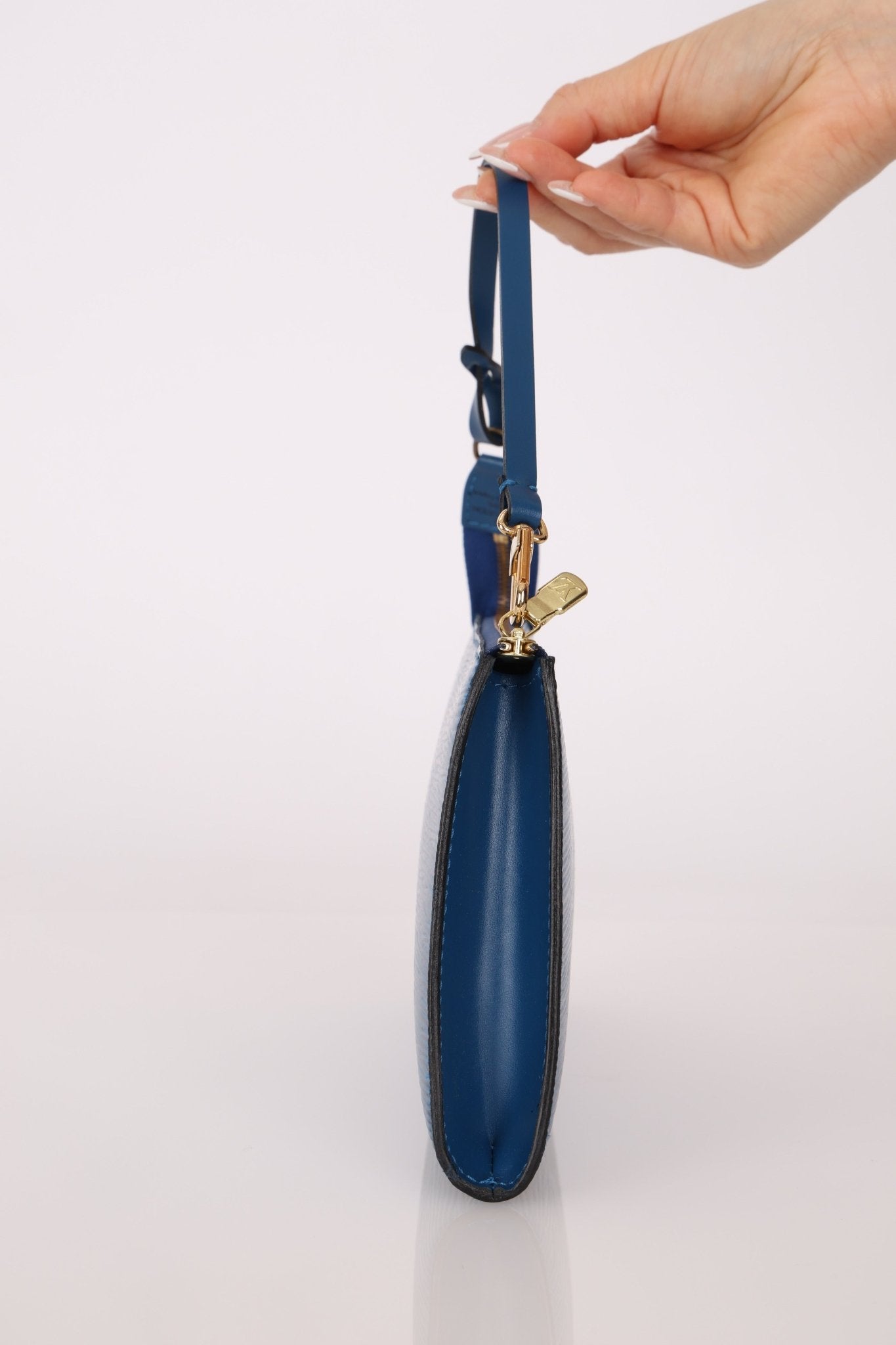 Louis Vuitton Blue Epi Leather Pochette - FashioNica