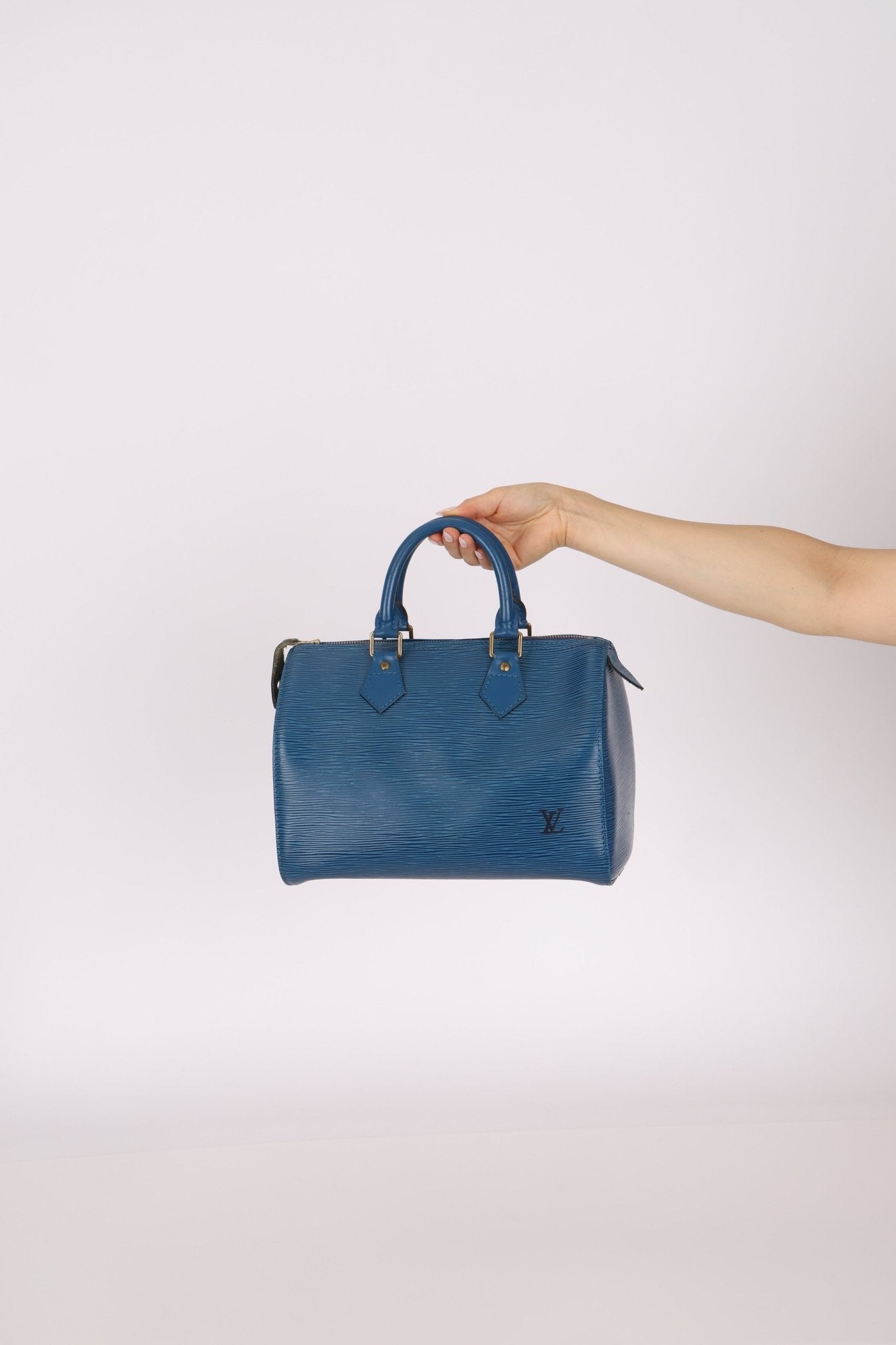 Louis Vuitton Blue Epi Speedy 30 - FashioNica