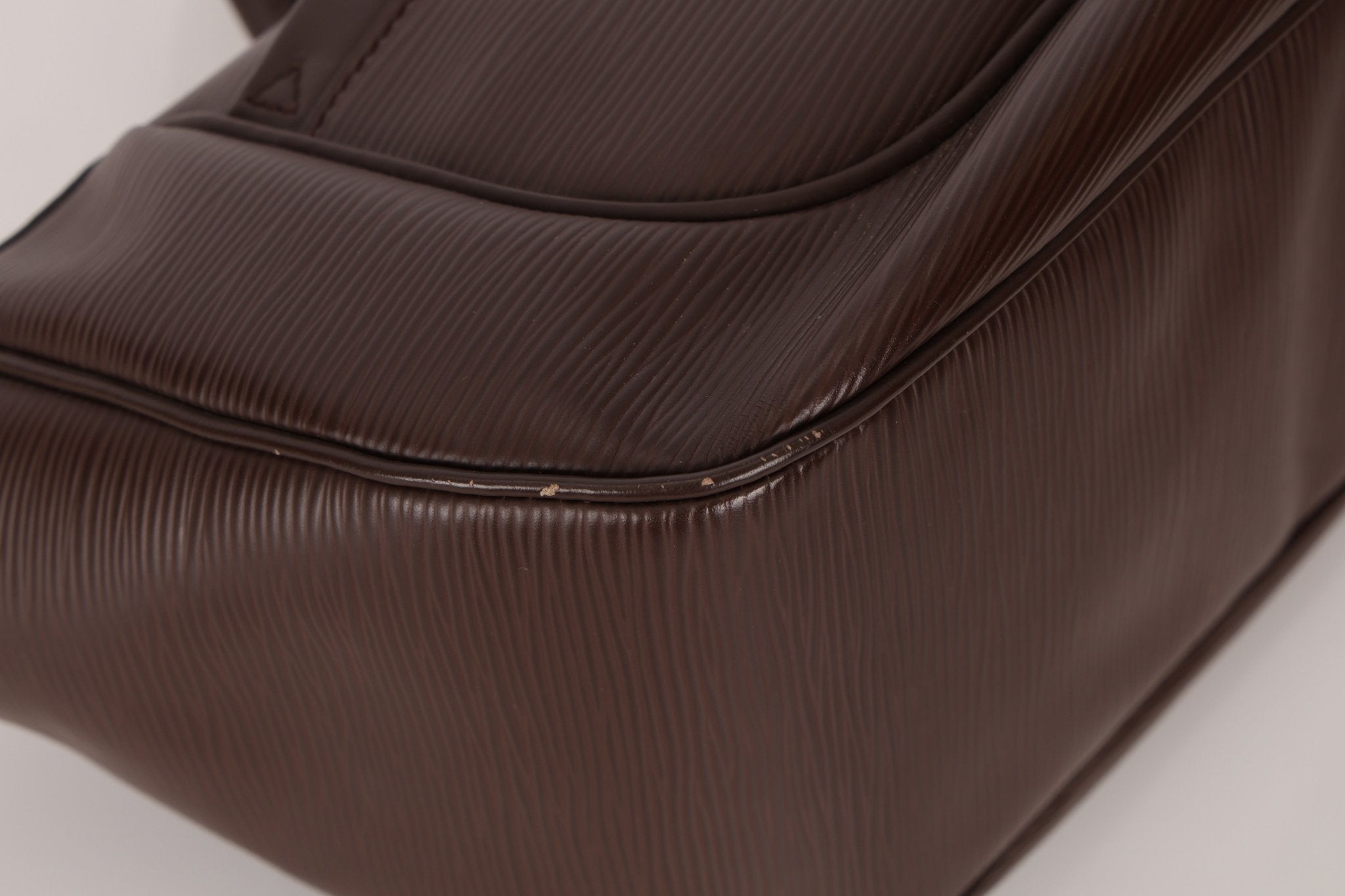 Louis Vuitton Brown Epi Danura GM - FashioNica