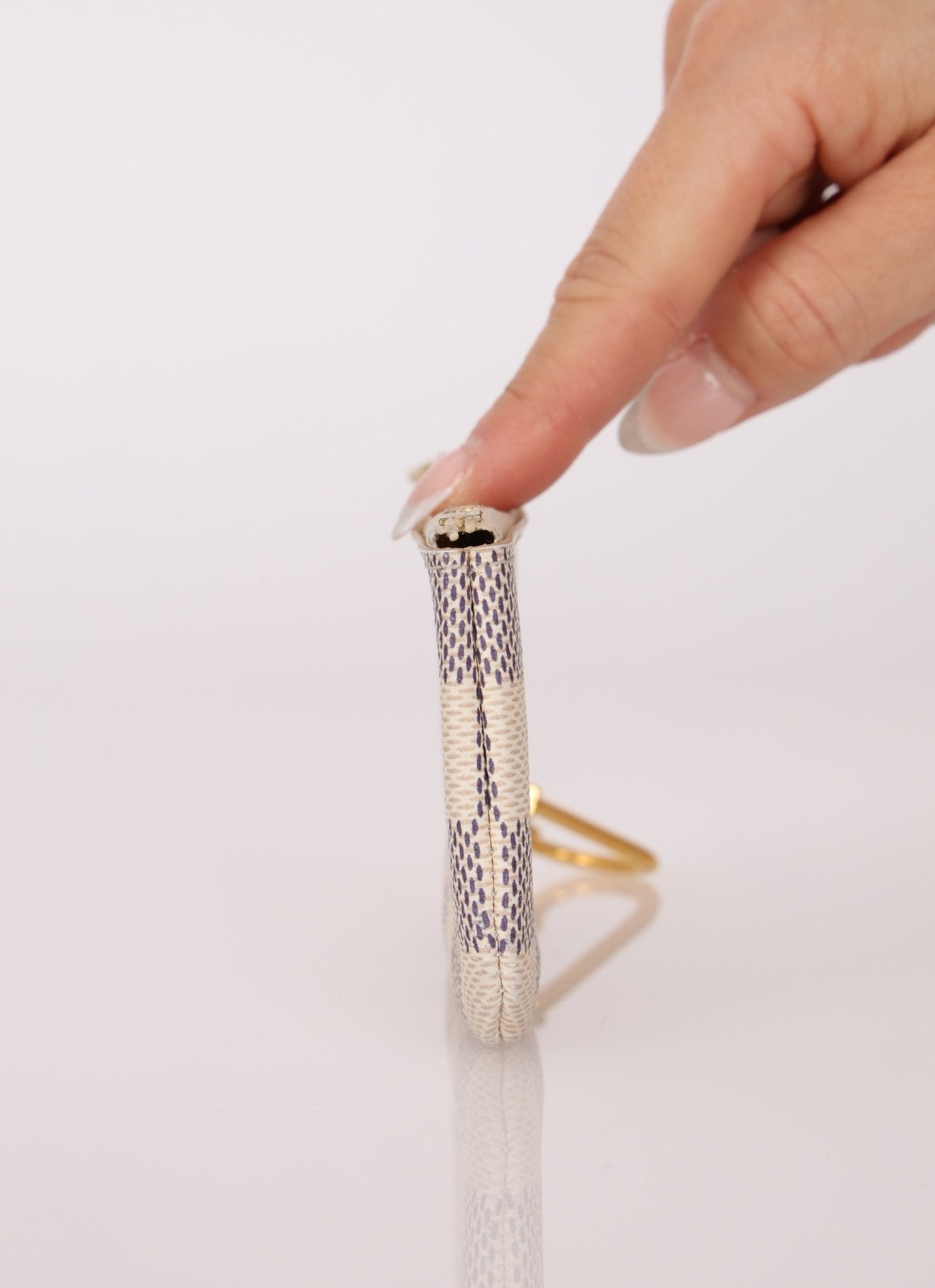 Louis Vuitton Damier Azur Key Pouch - FashioNica