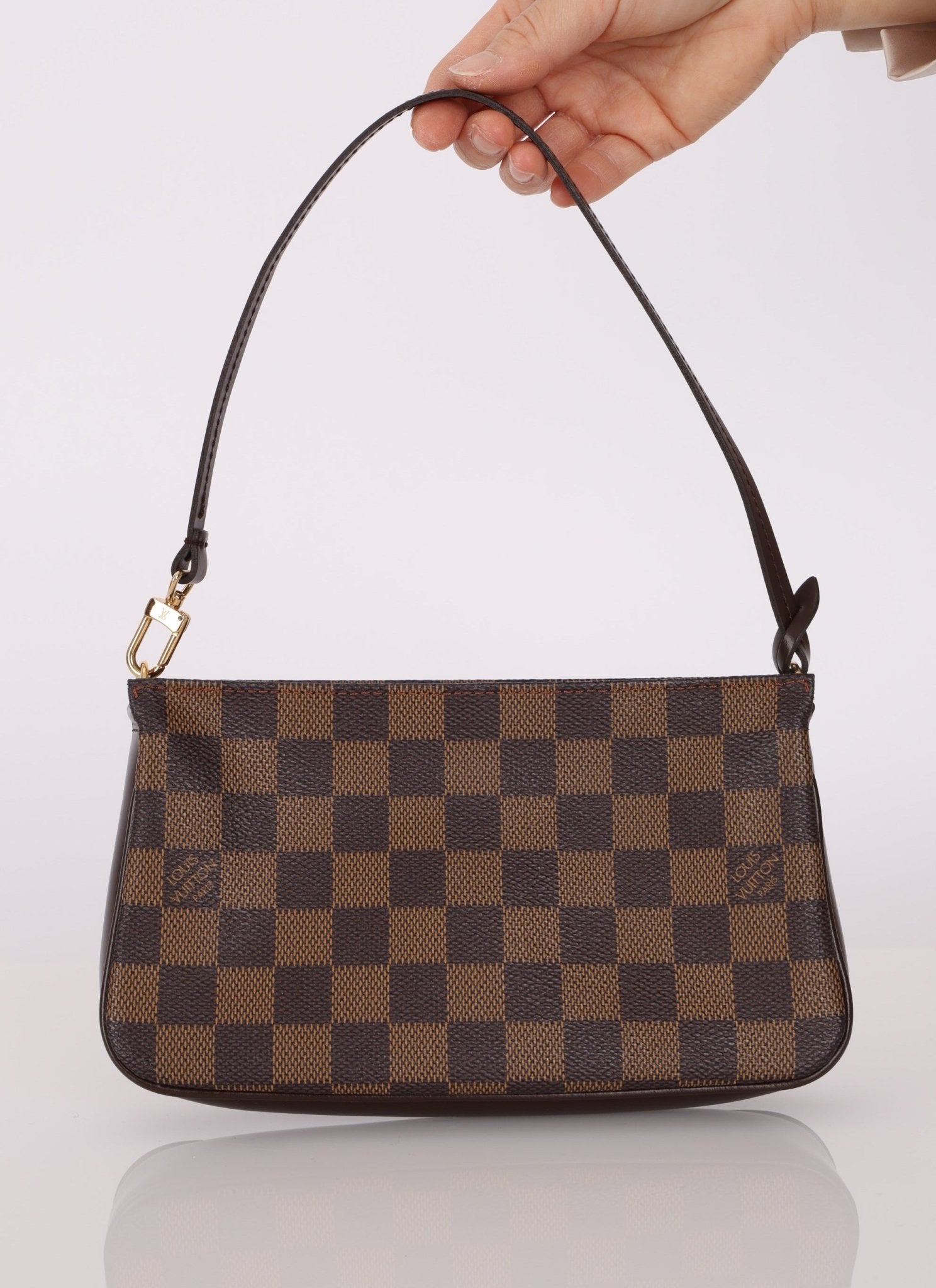 Louis Vuitton Damier Ebene Pochette - FashioNica