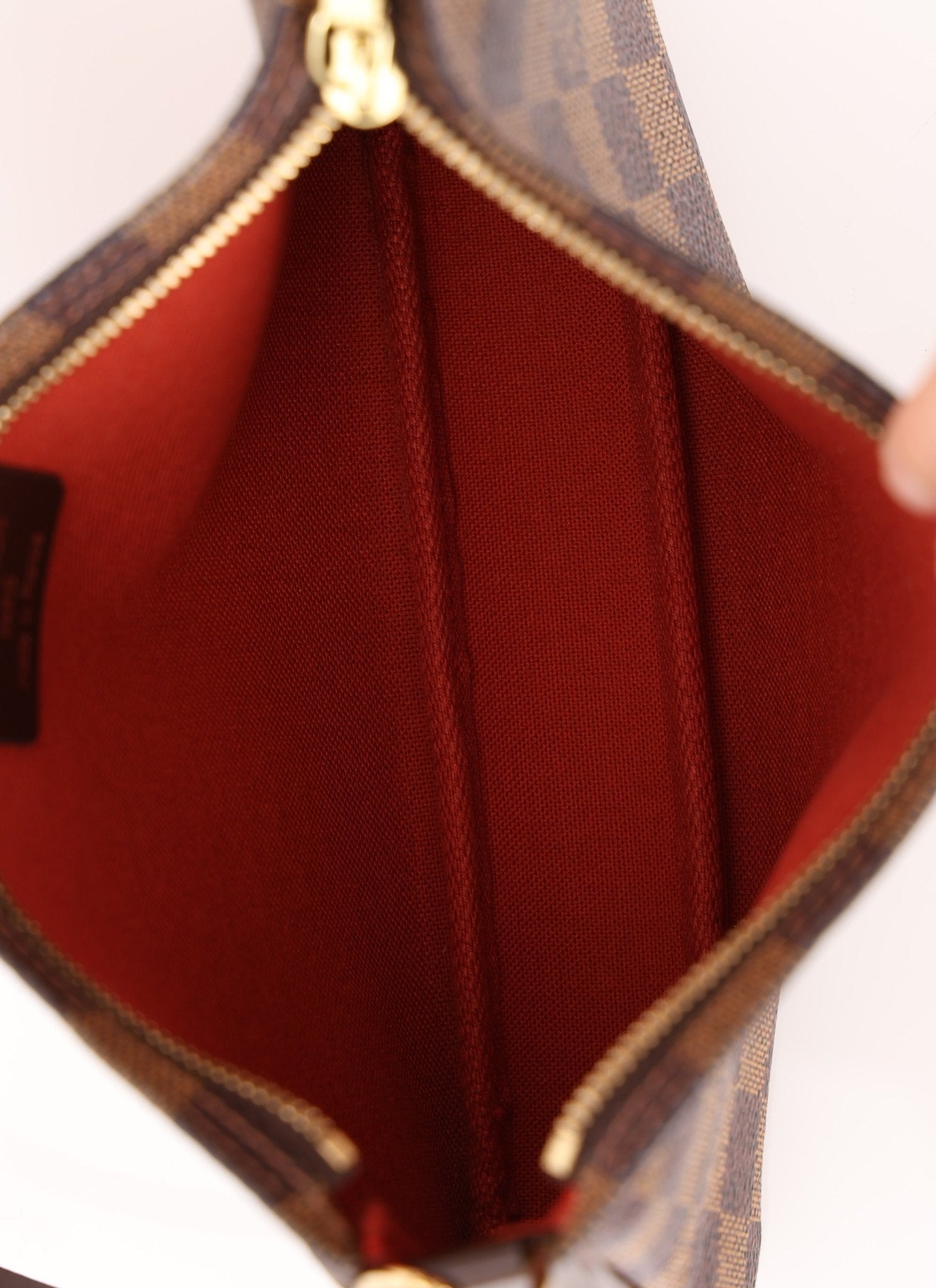 Louis Vuitton Damier Ebene Pochette - FashioNica