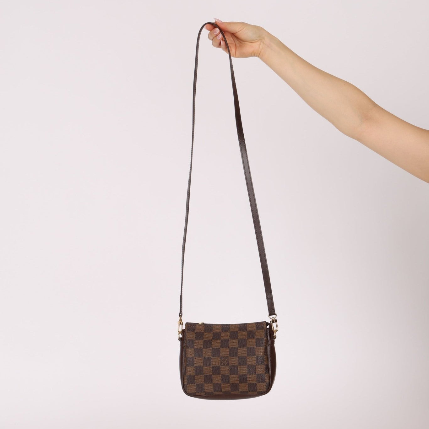 Louis Vuitton Damier Ebene Trousse Make Up Bag Pochette - FashioNica