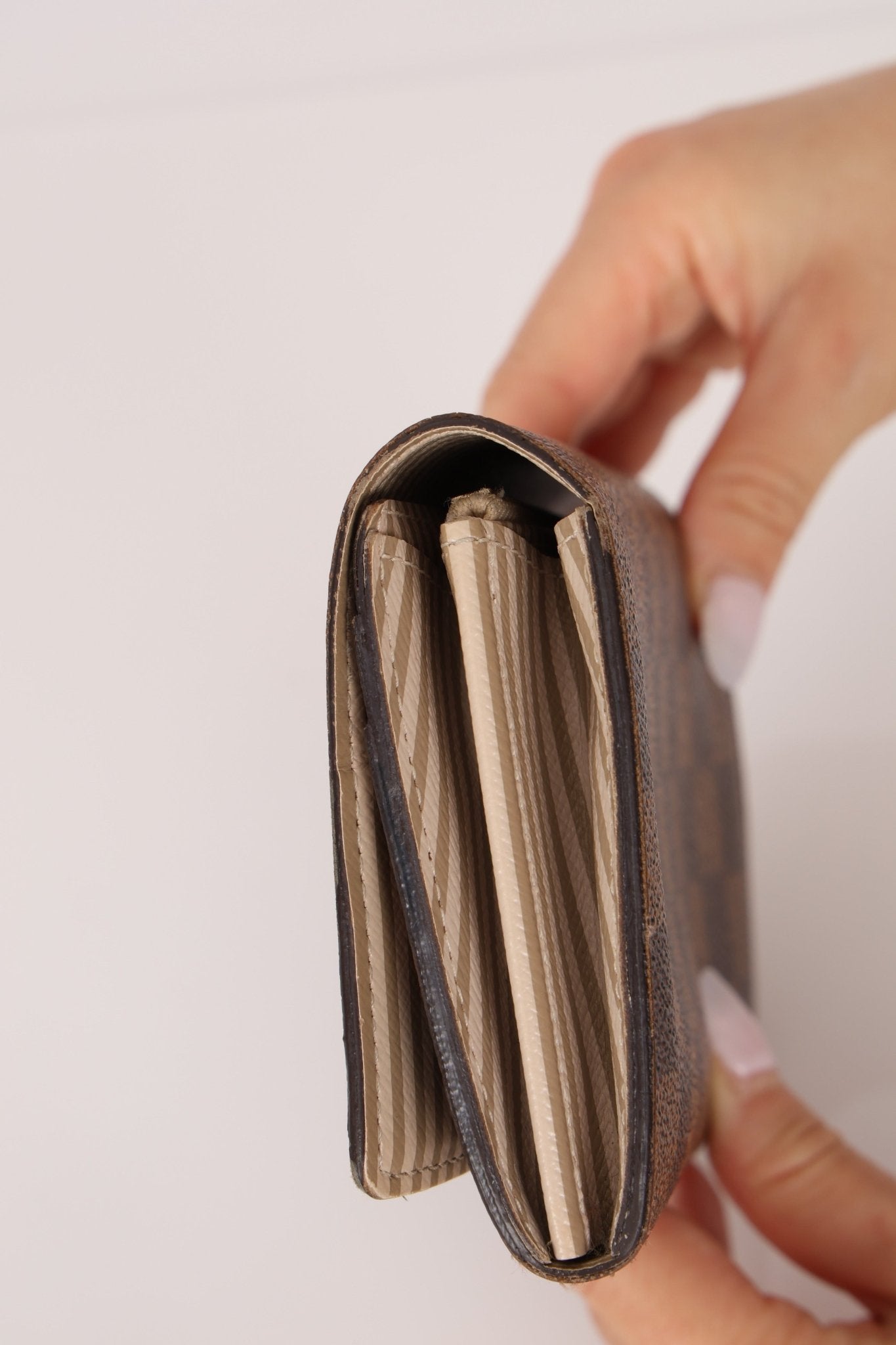 Louis Vuitton Damier Ebene Trunk Portefeuille Sarah Folded Wallet - FashioNica