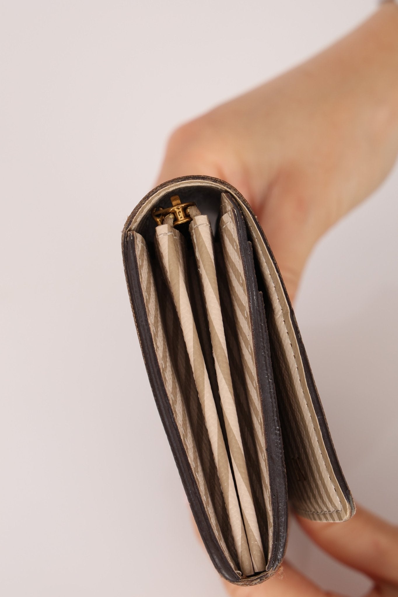 Louis Vuitton Damier Ebene Trunk Portefeuille Sarah Folded Wallet - FashioNica