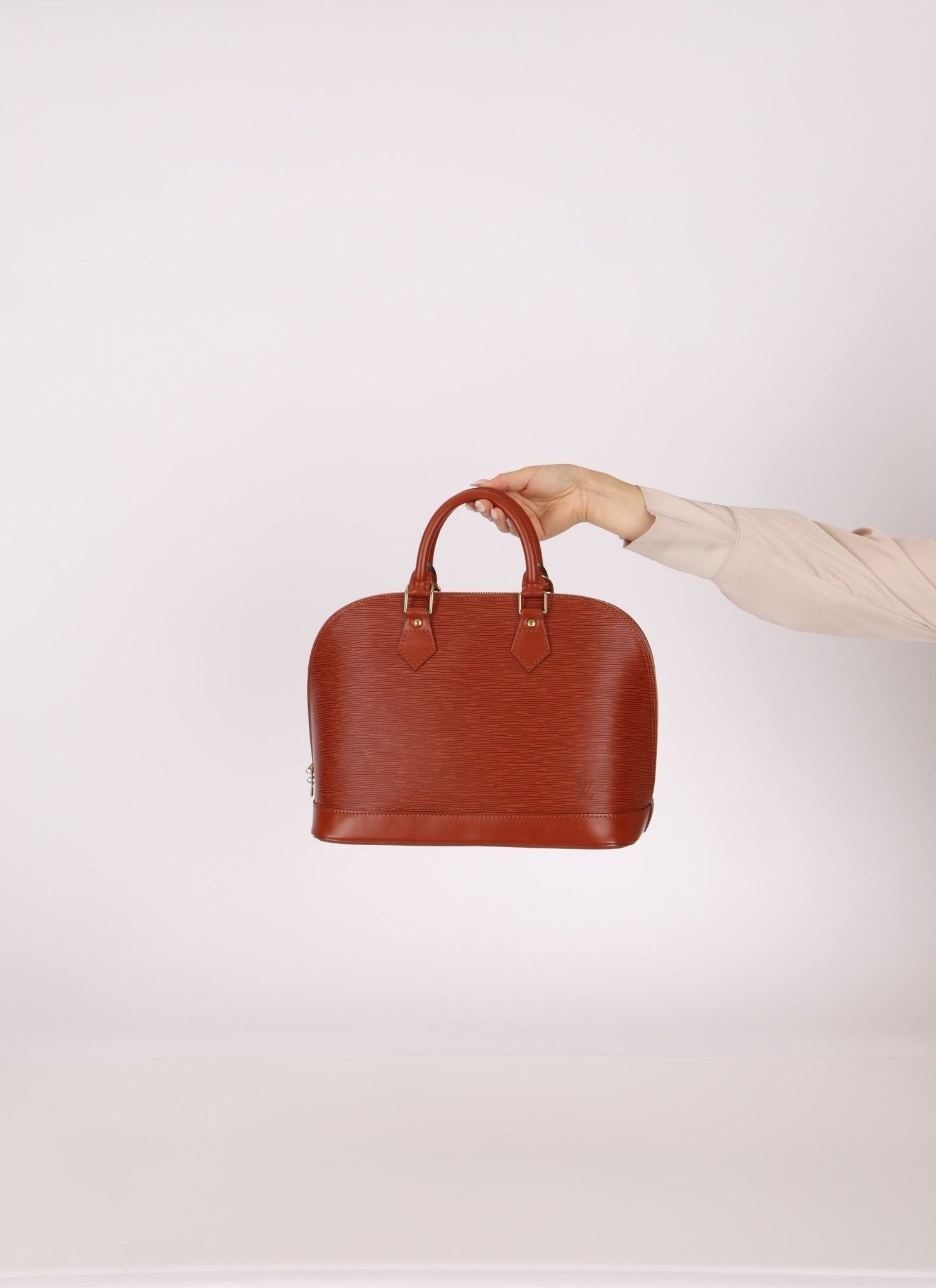 Louis Vuitton Epi Alma PM - FashioNica