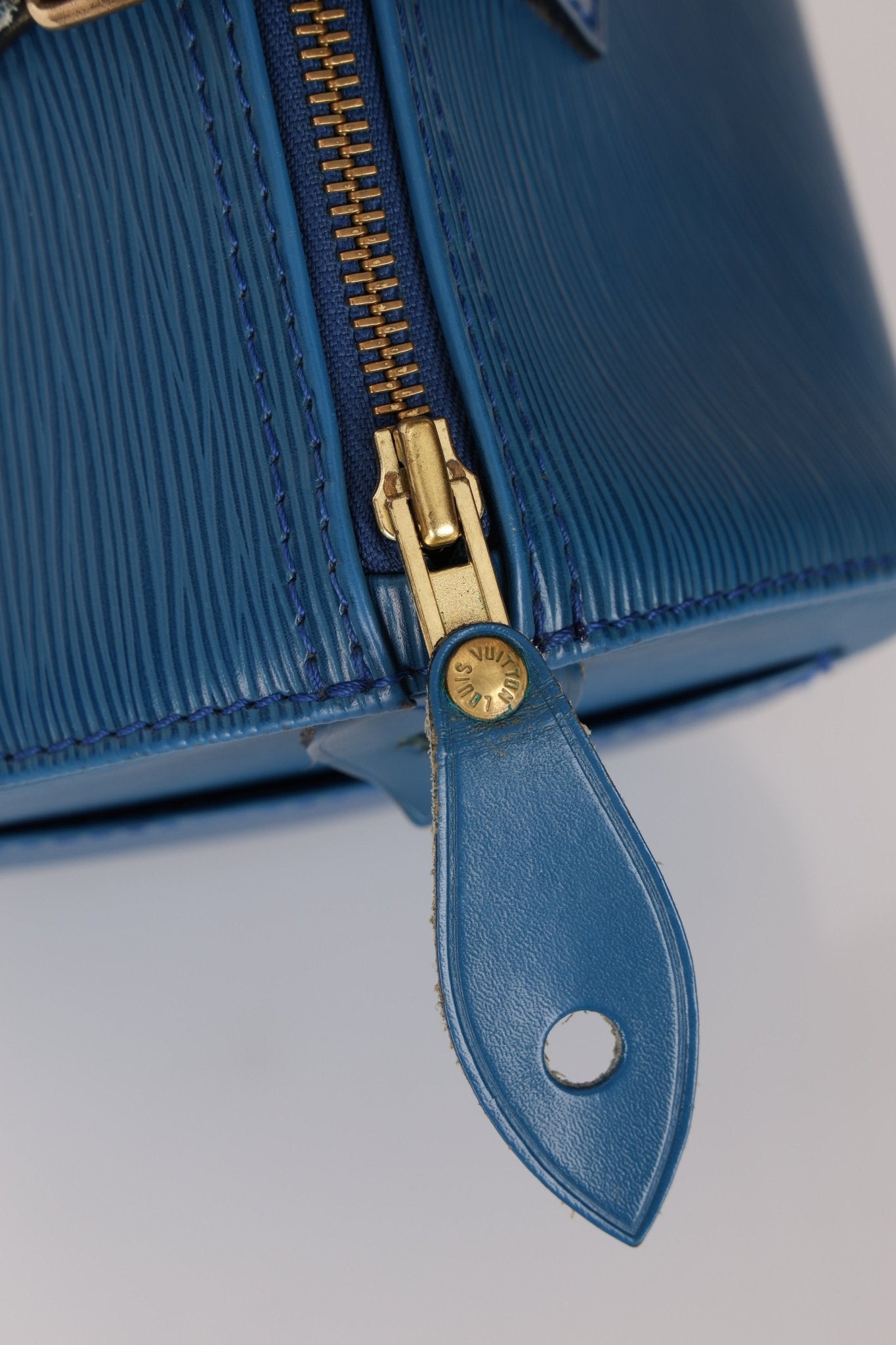 Louis Vuitton Epi Leather Speedy Handbag 30 - FashioNica