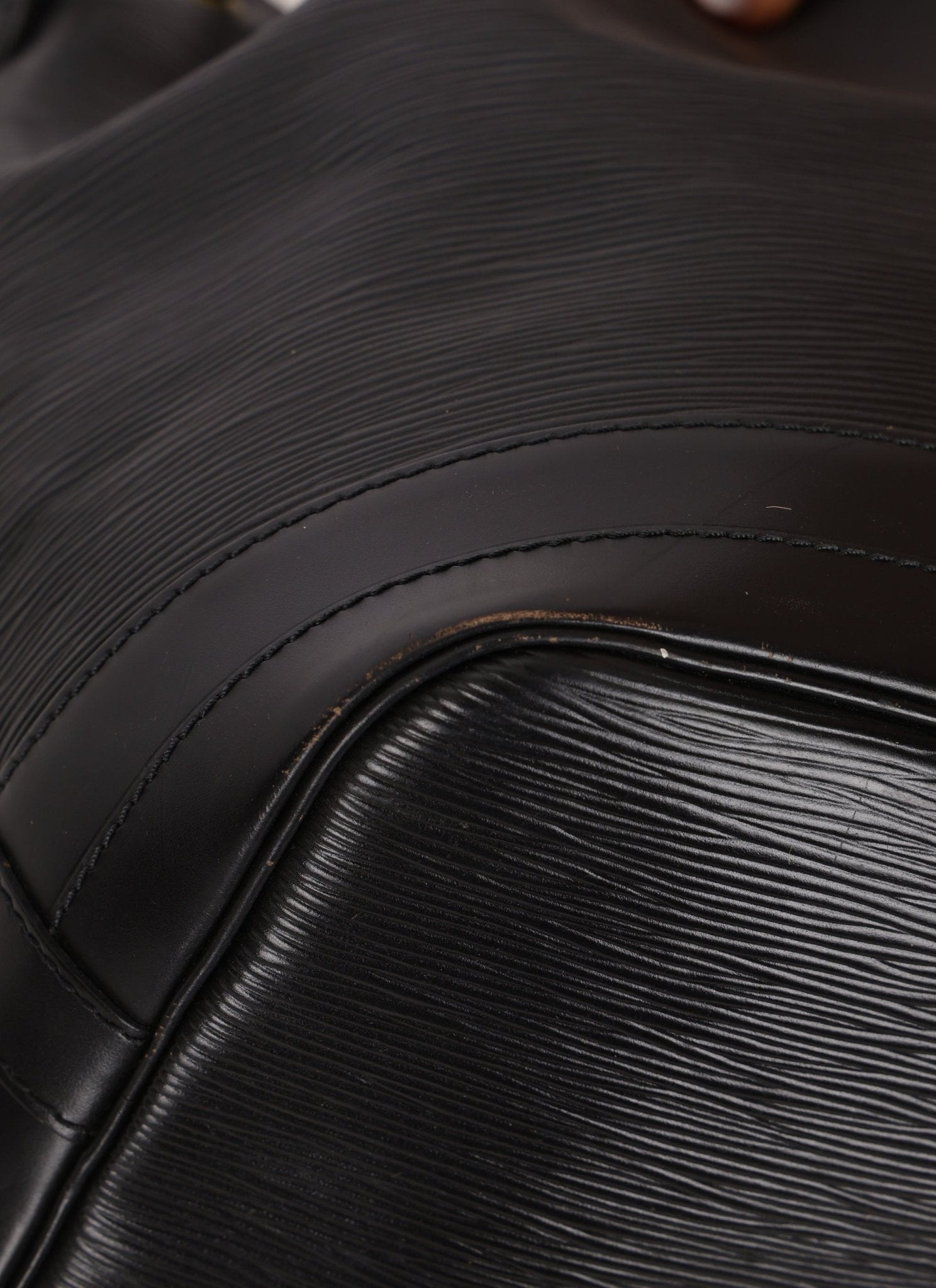 Louis Vuitton Epi Noir Petit Noe - FashioNica