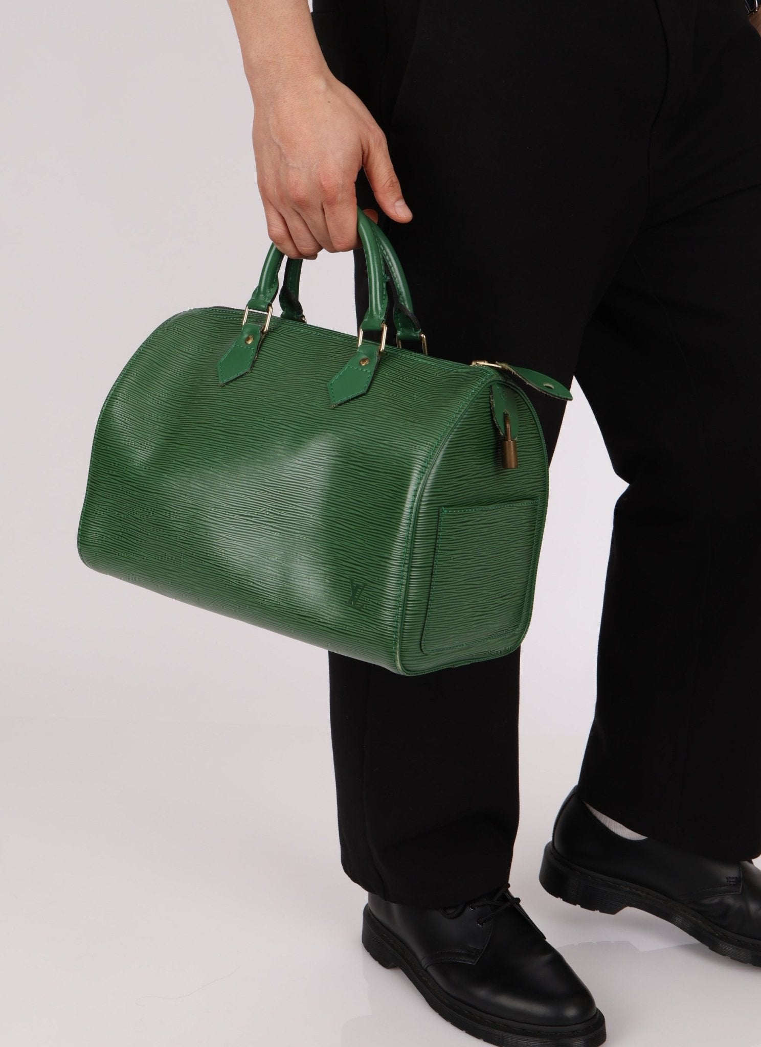 Louis Vuitton Green Epi Speedy 30 - FashioNica