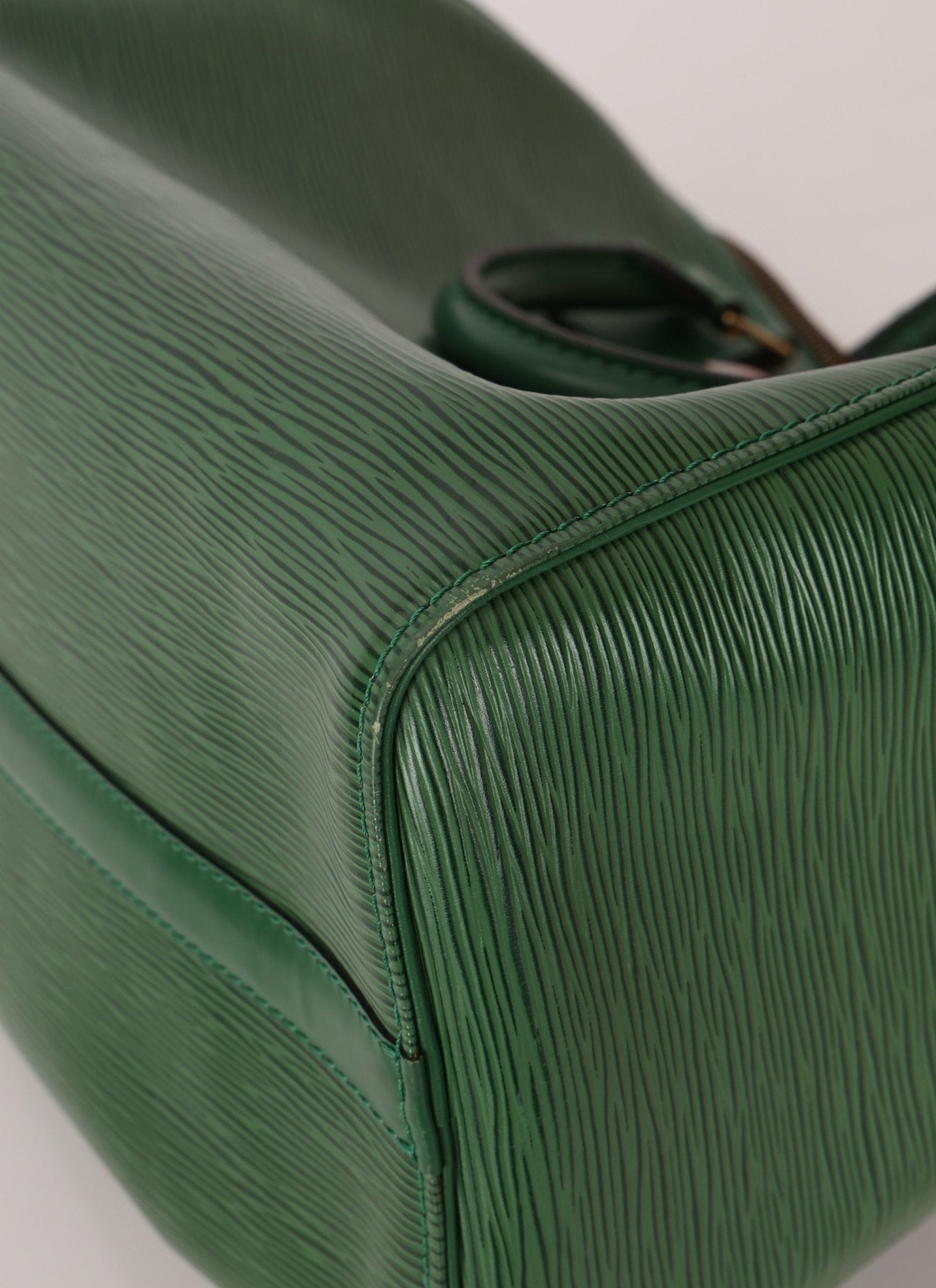 Louis Vuitton Green Epi Speedy 30 - FashioNica