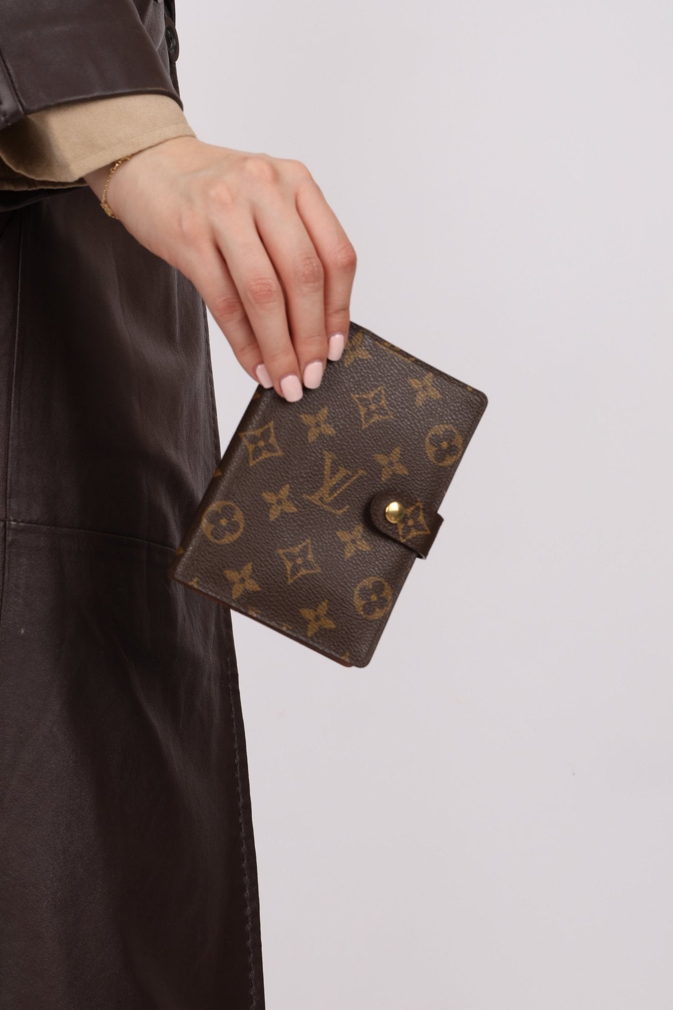 Louis Vuitton Monogram Agenda Cover - FashioNica