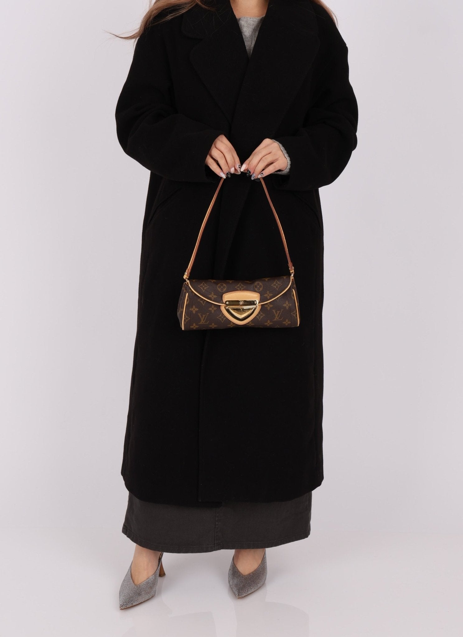 Louis Vuitton Monogram Beverly PM Pochette - FashioNica