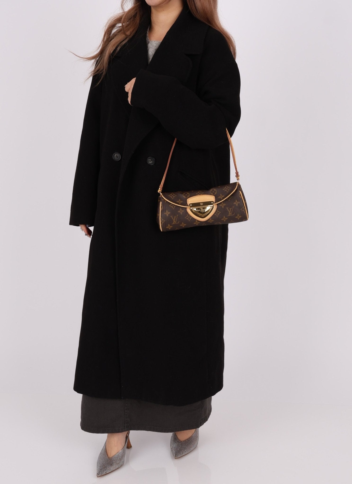 Louis Vuitton Monogram Beverly PM Pochette - FashioNica