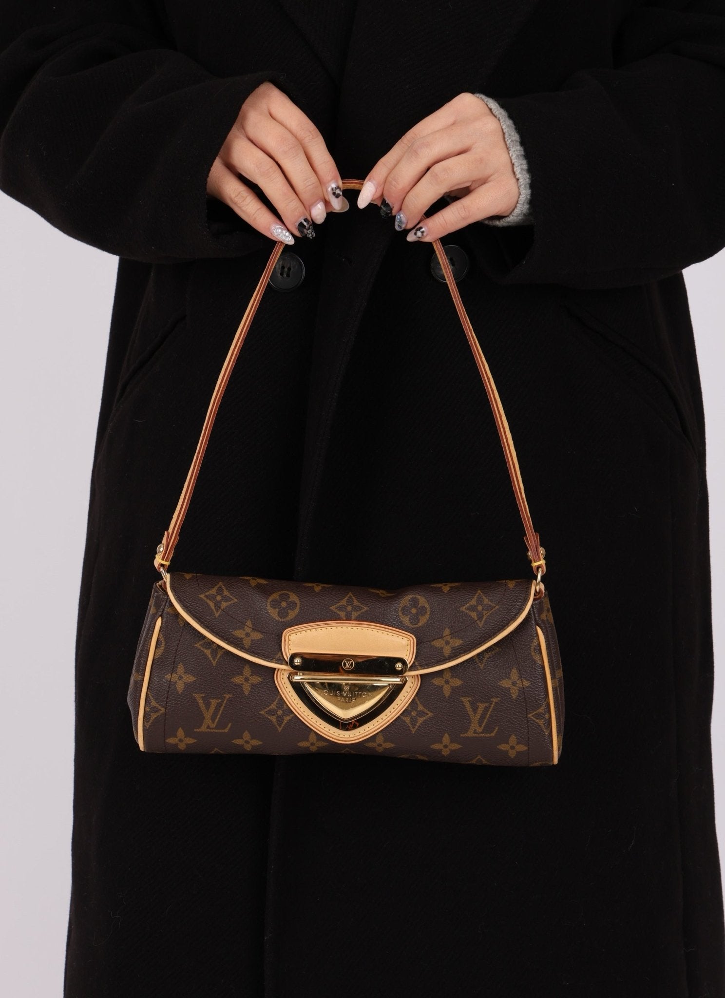 Louis Vuitton Monogram Beverly PM Pochette - FashioNica