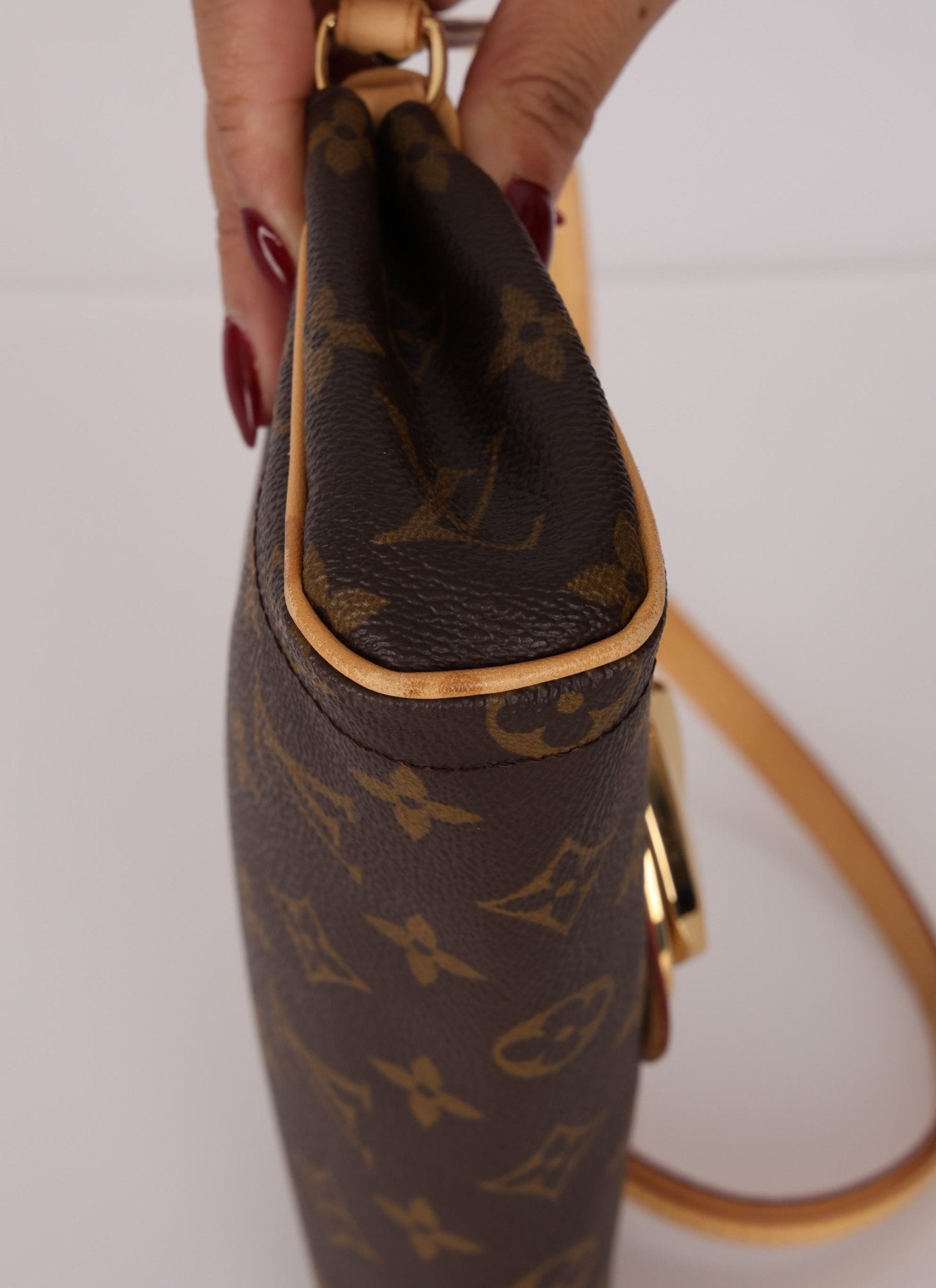 Louis Vuitton Monogram Beverly PM Pochette - FashioNica