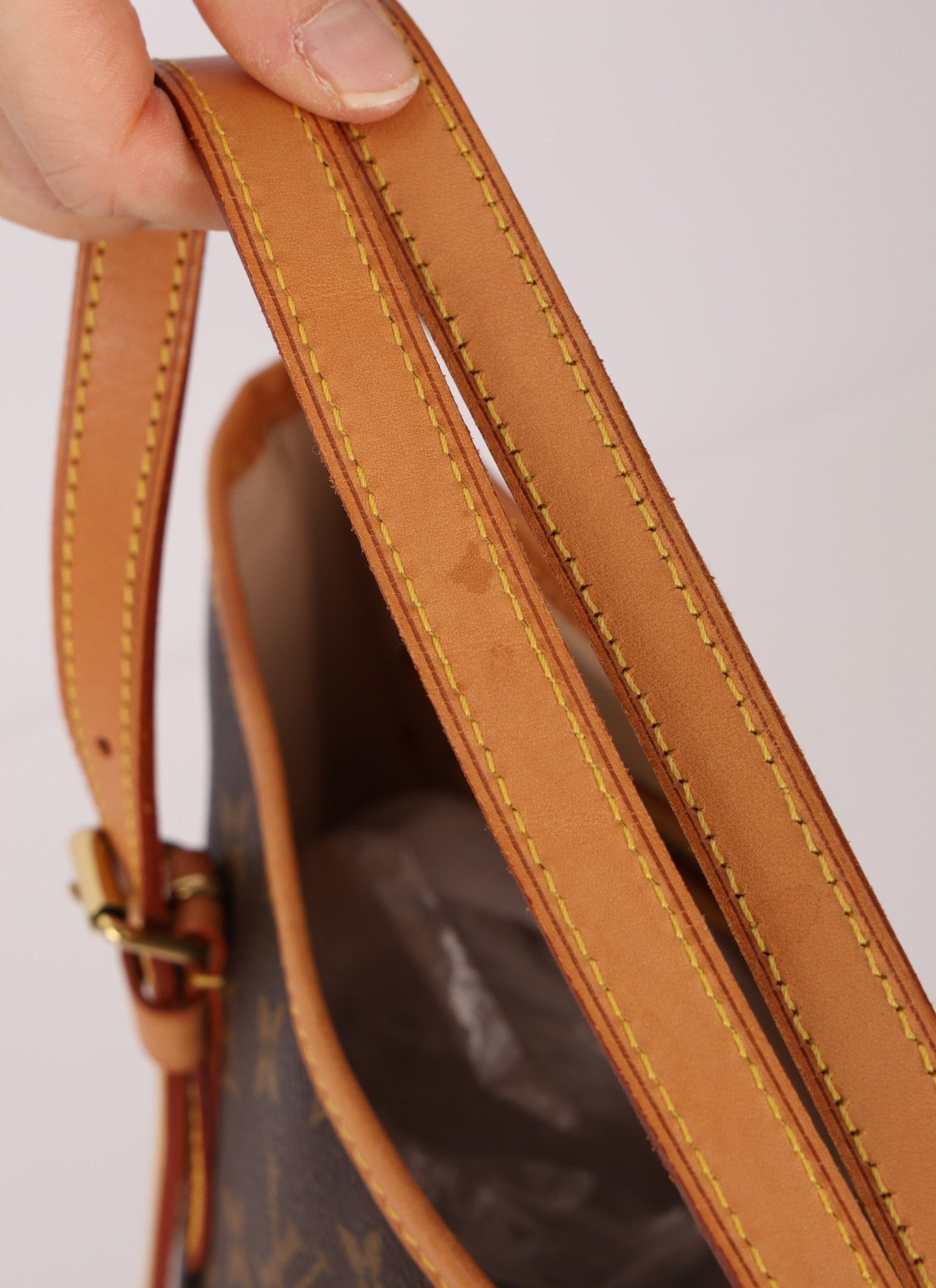 Louis Vuitton Monogram Bucket Bag with Louis Vuitton Mini Pouch - FashioNica