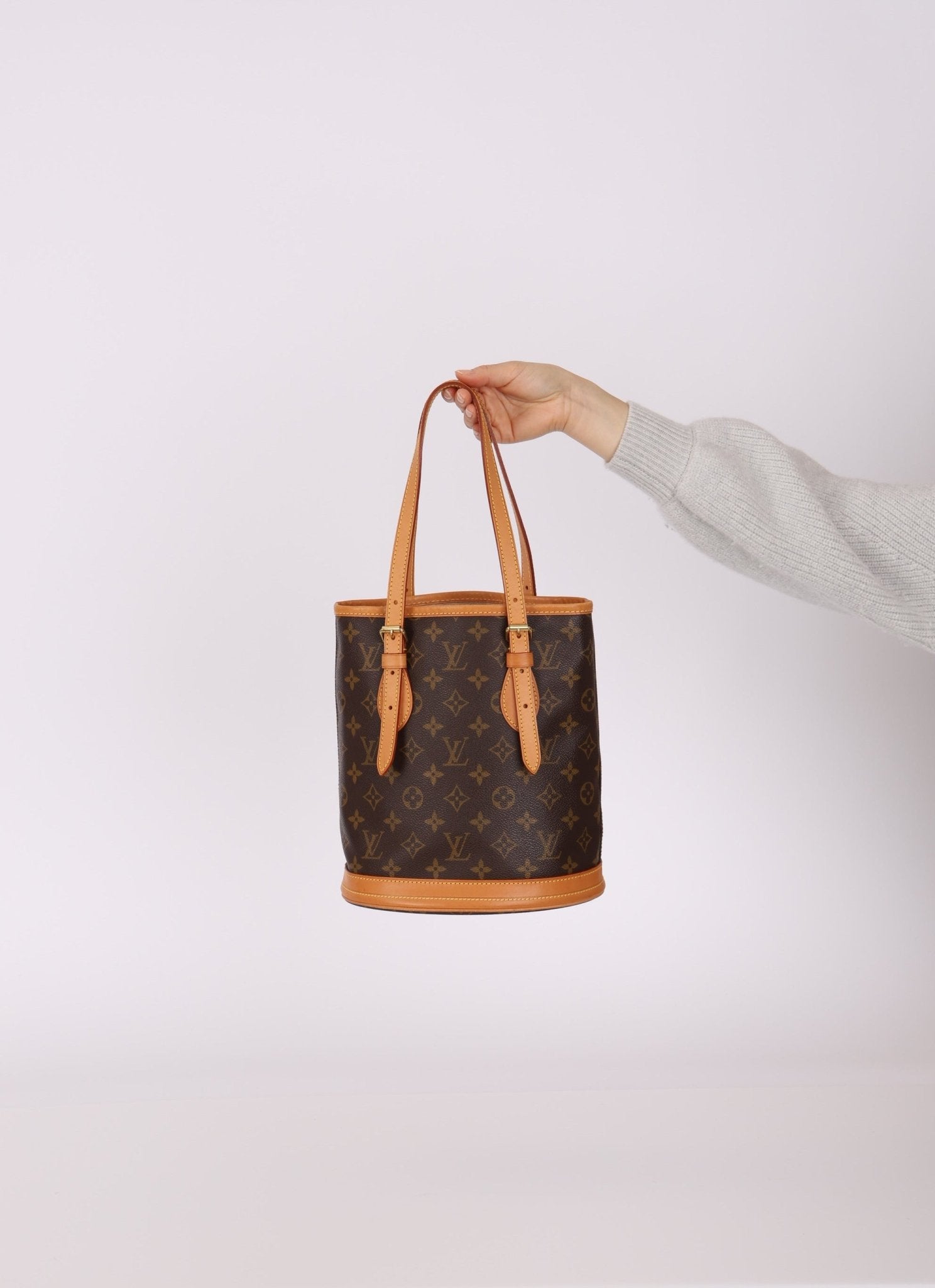 Louis Vuitton Monogram Bucket Bag with Louis Vuitton Mini Pouch - FashioNica